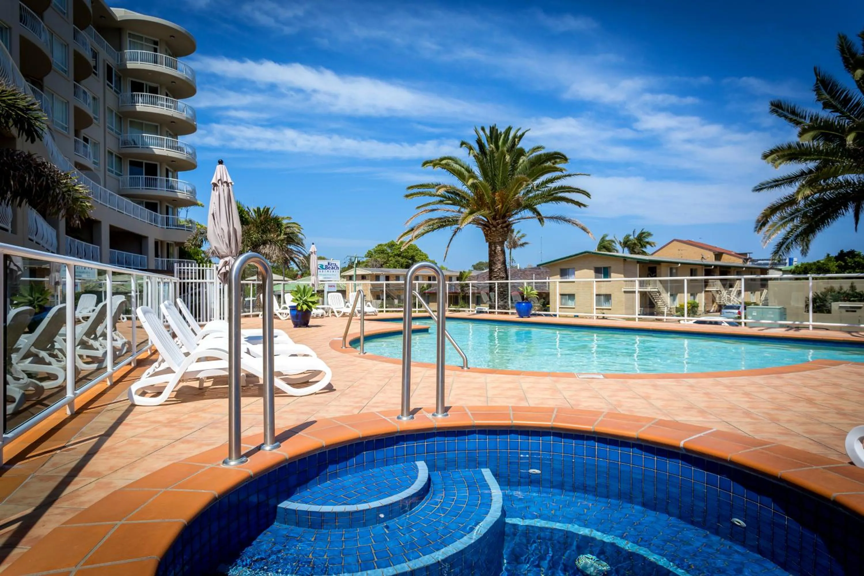 Hot Tub in Kirra Beach Apartments