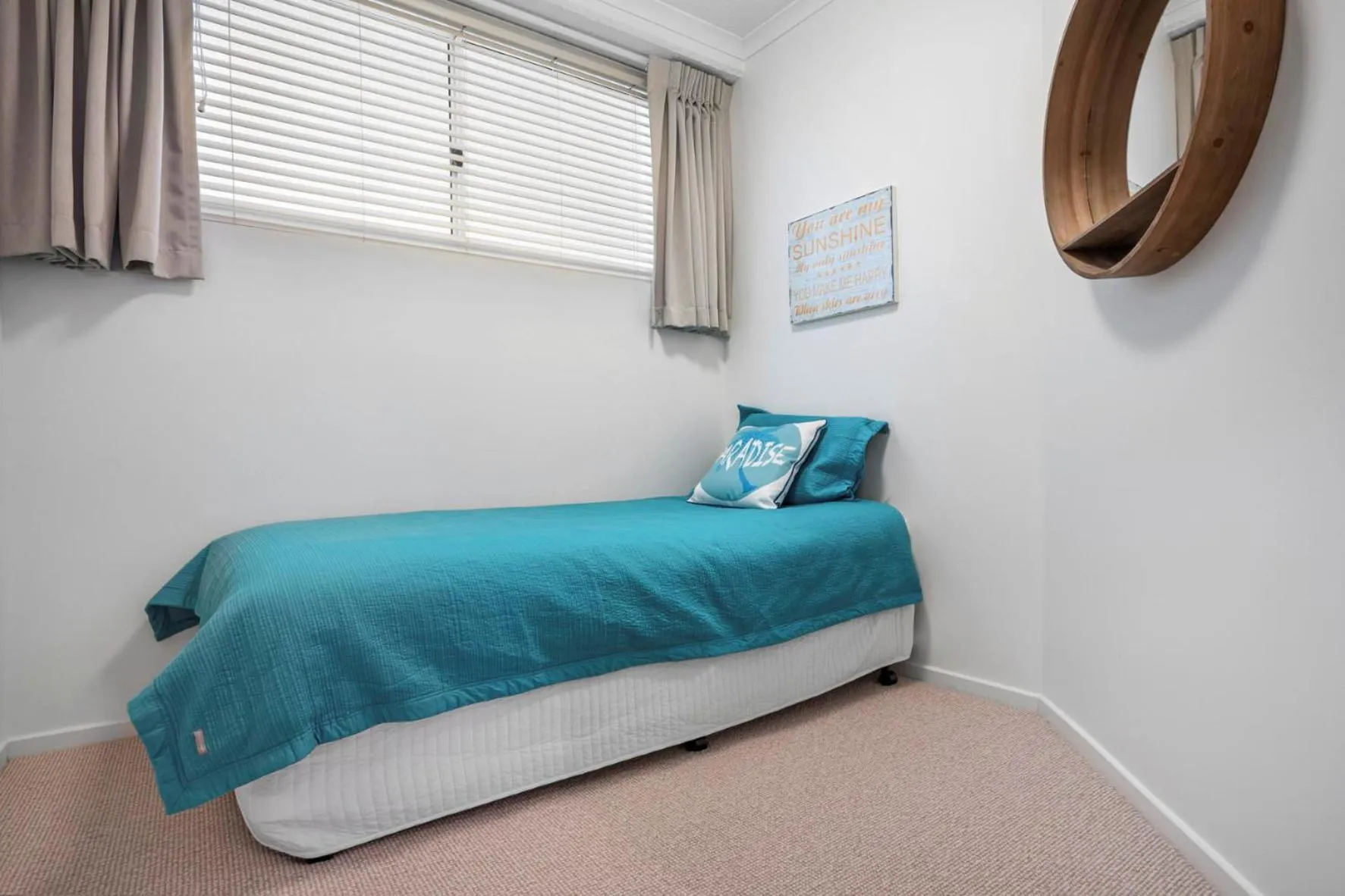 Bedroom, Bed in Kirra Beach Apartments