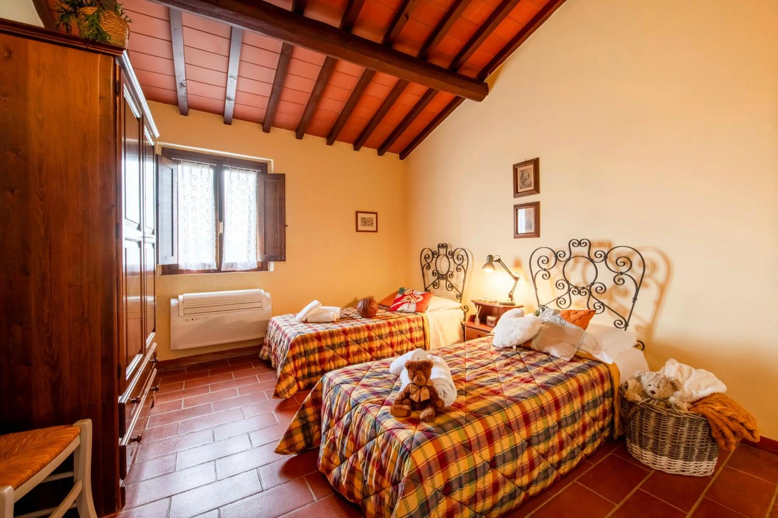 Bedroom, Bed in Castellare Di Tonda