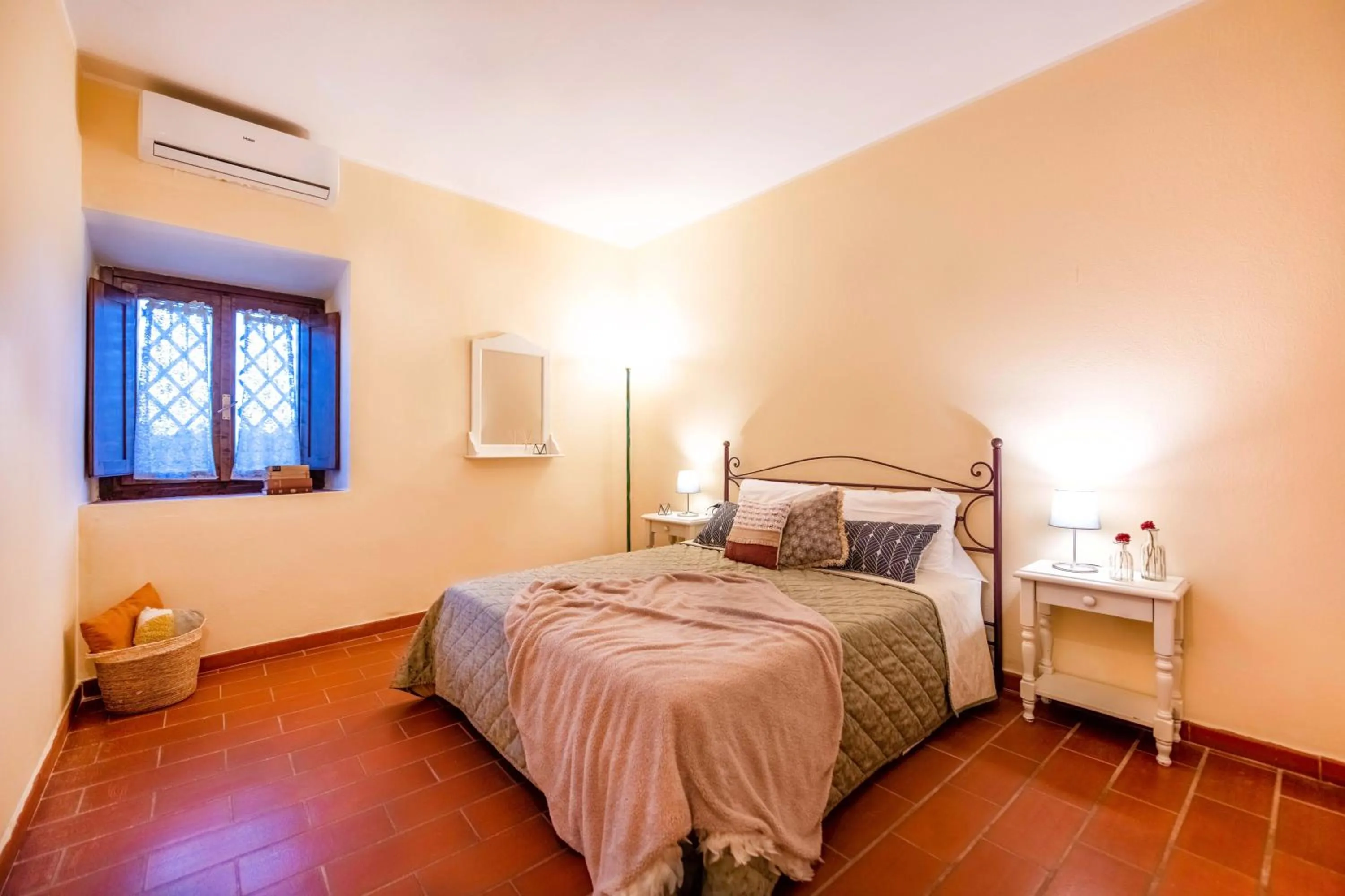 Bedroom, Bed in Castellare Di Tonda