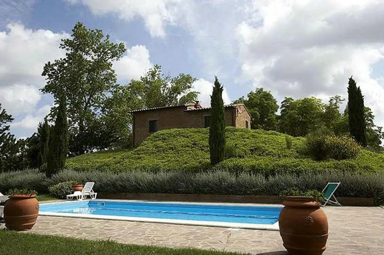 Swimming pool in Castellare Di Tonda