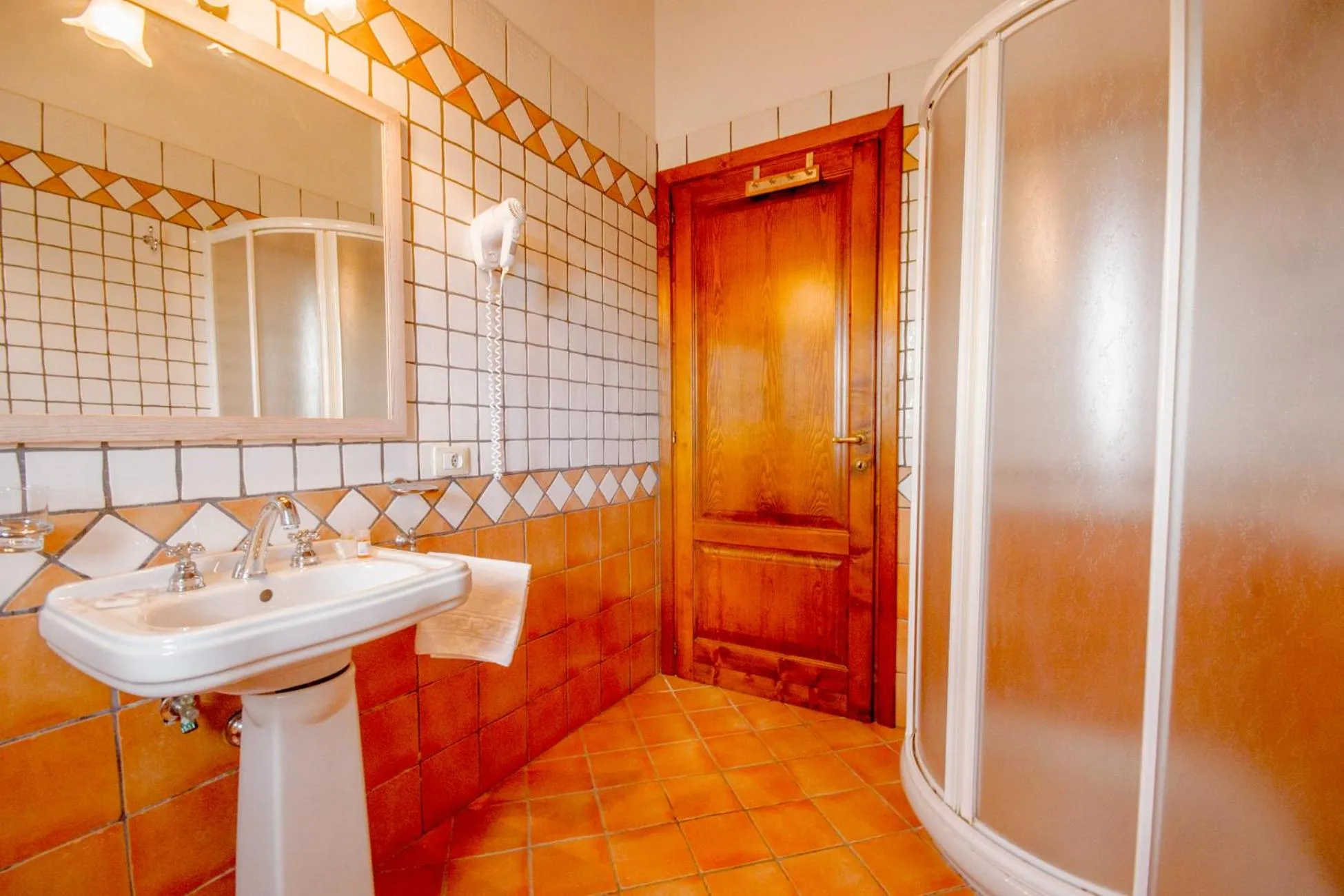 Shower in Castellare Di Tonda