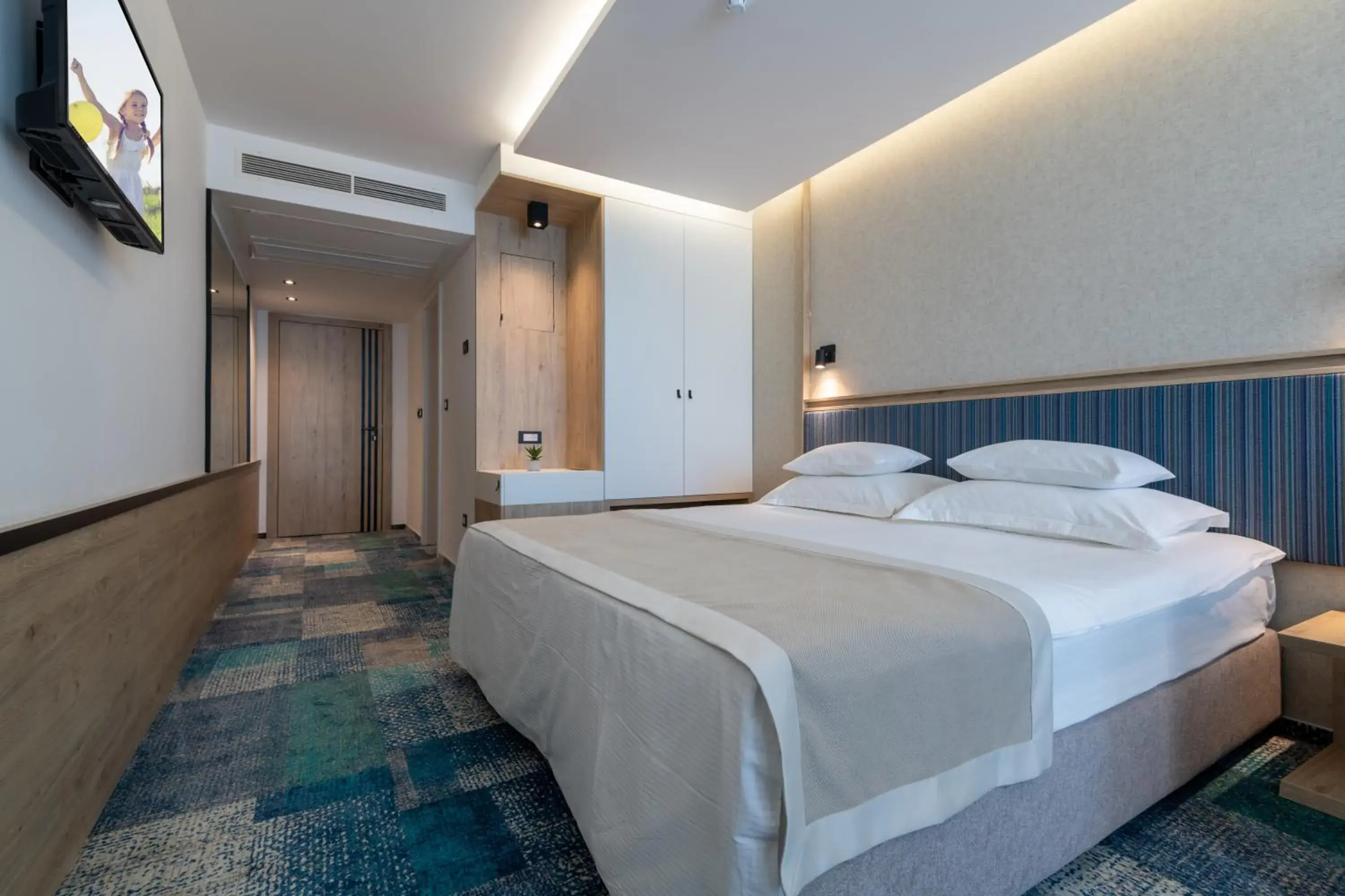 Deluxe Double Room with Balcony and Sea View - single occupancy in Hotel Sunce Neum Deluxe Double Room with Balcony and Sea View - single occupancy in Hotel Sunce Neum