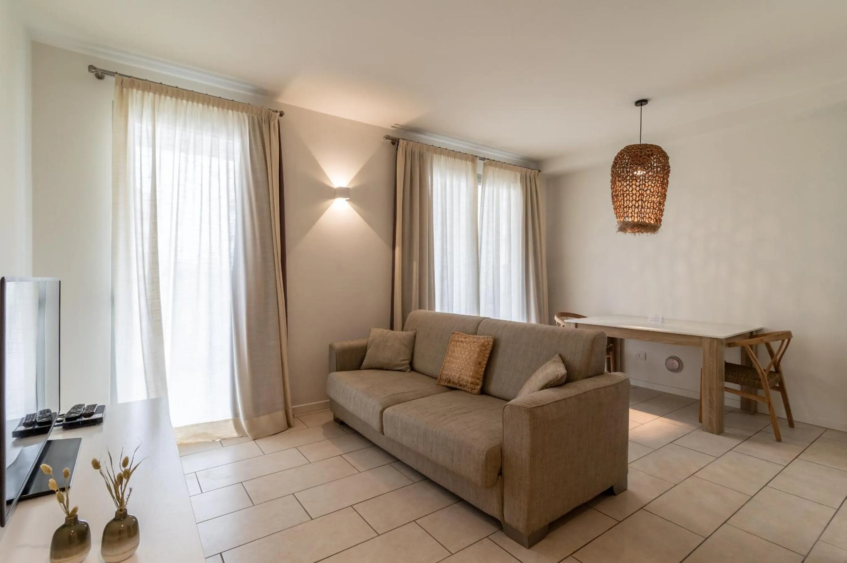 Living room in Vistamare Suite