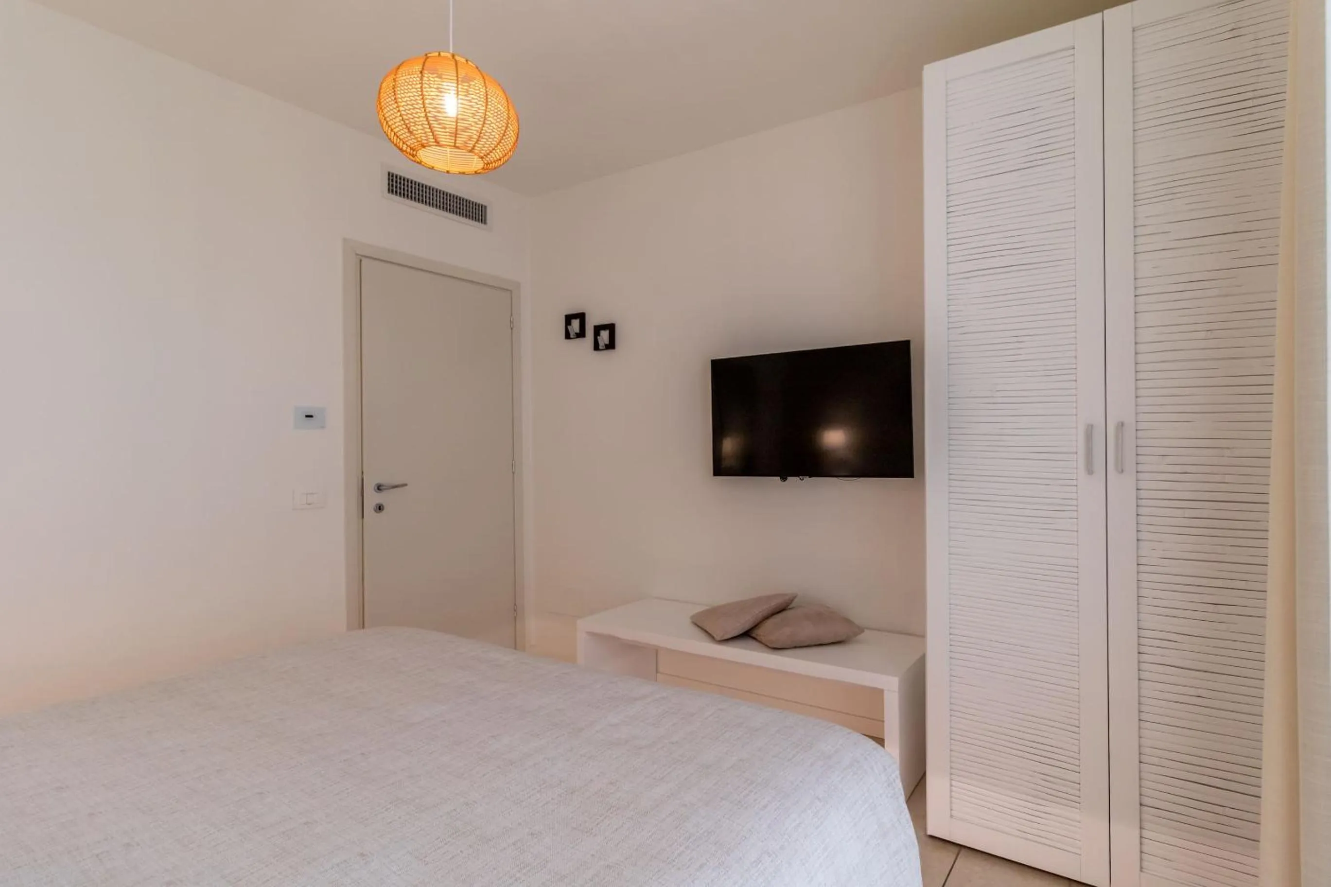 Bedroom, Bed in Vistamare Suite