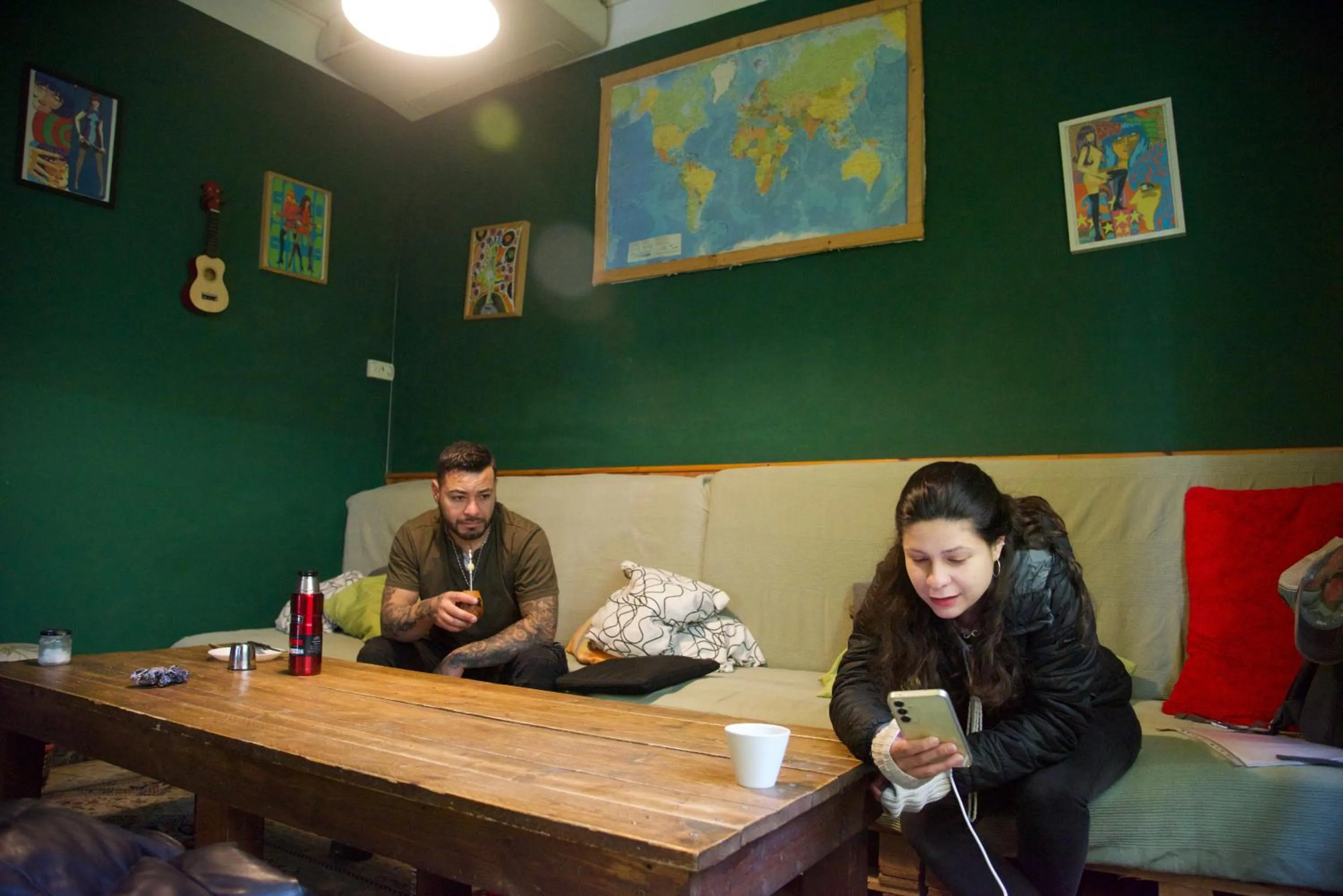 Living room in Sunflower City Student Hostel & Bar