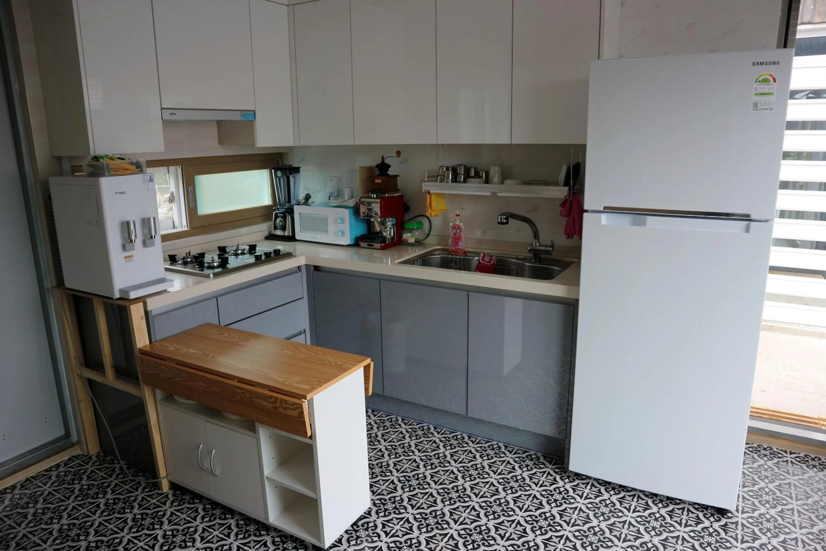 Restaurant/places to eat in Blue Island Guesthouse