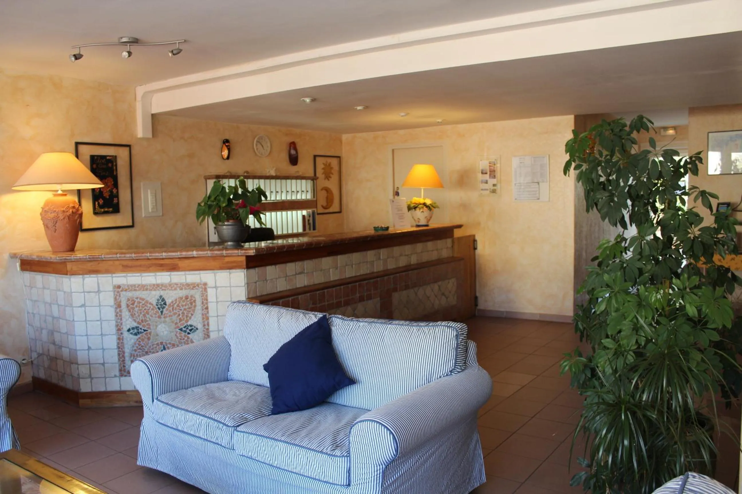 Lobby or reception in Hôtel Le Clos des Pins