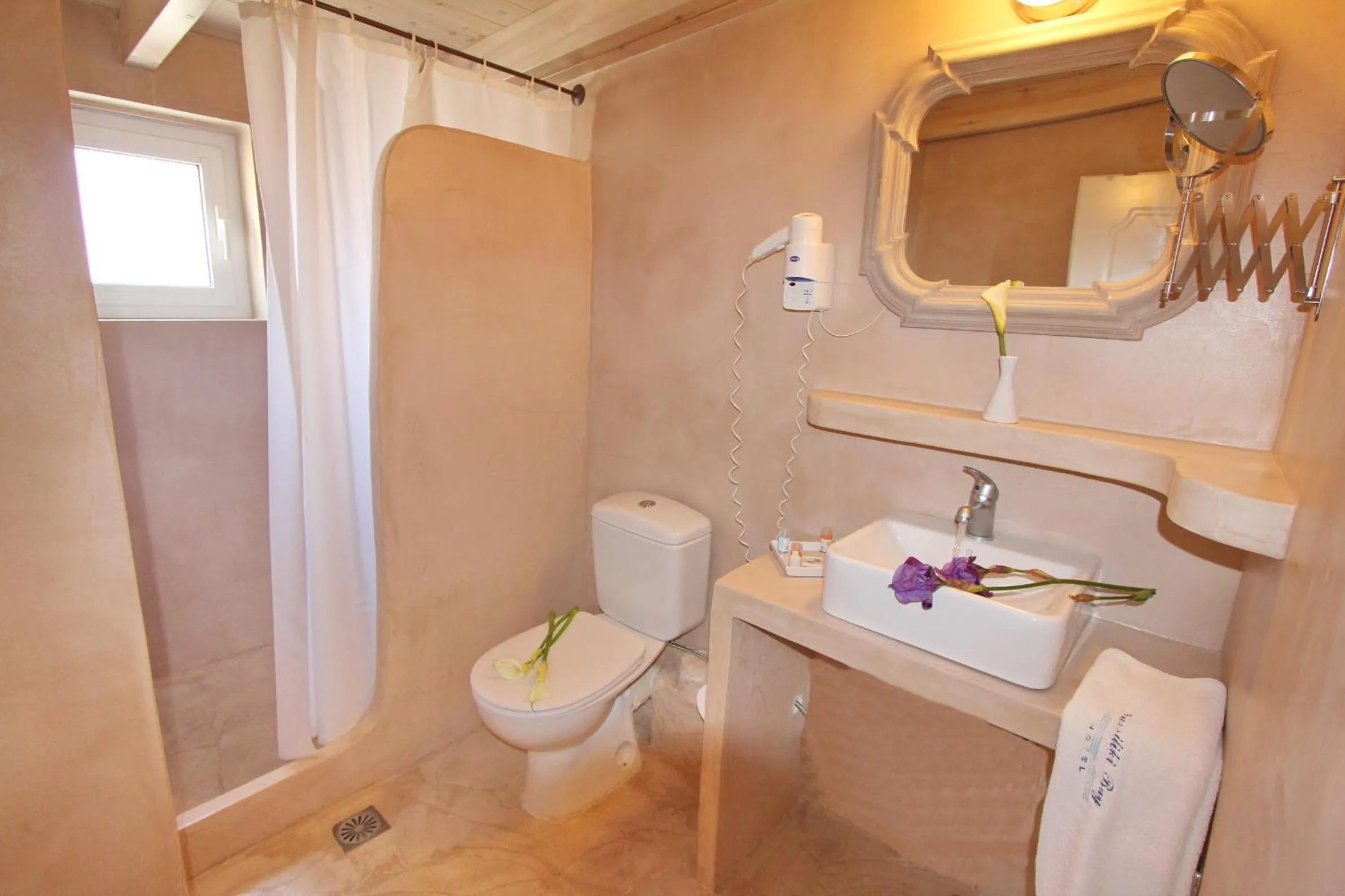 Bathroom in Vassiliki Bay Hotel