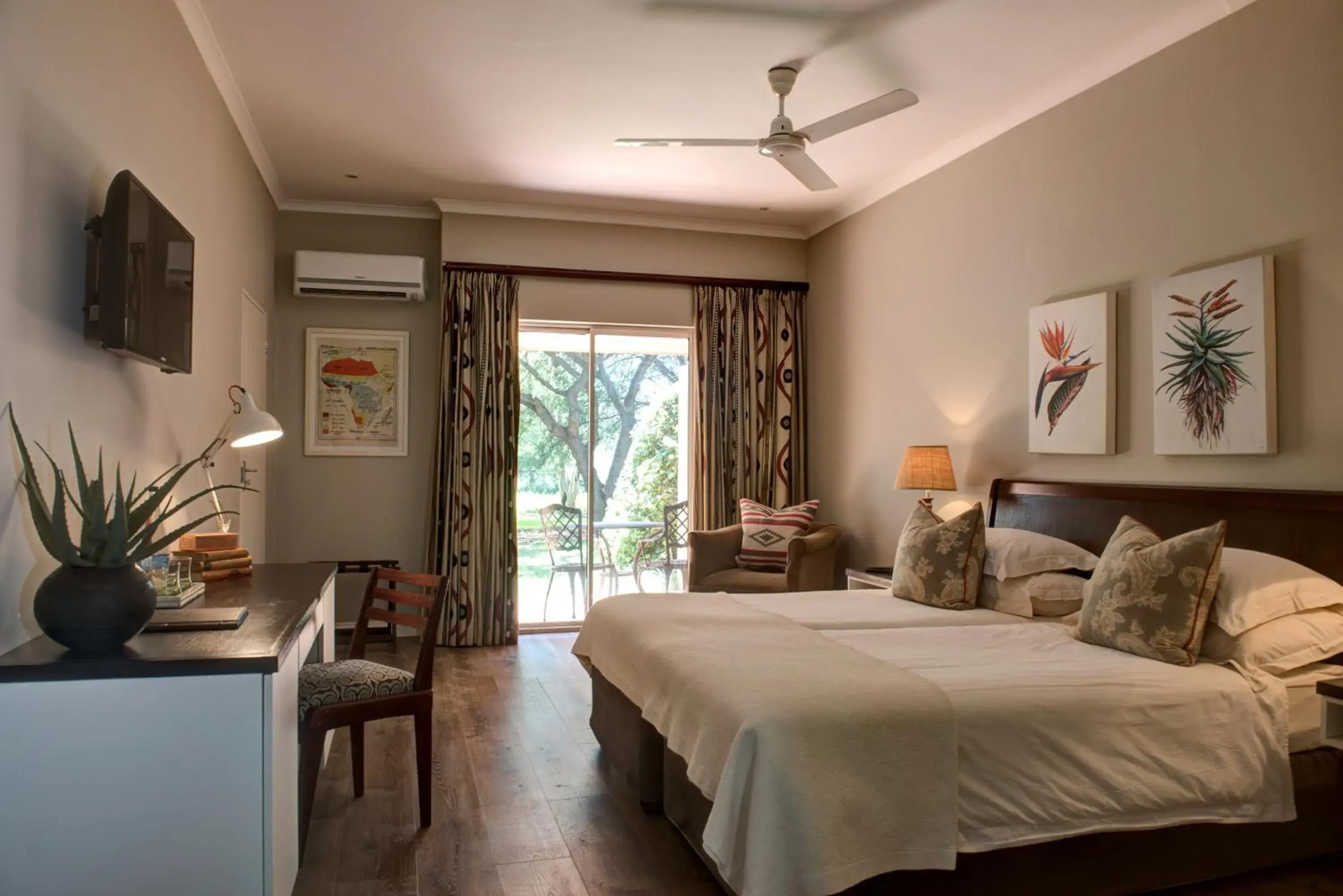 Twin/Double Room in Ghost Mountain Inn Twin/Double Room in Ghost Mountain Inn