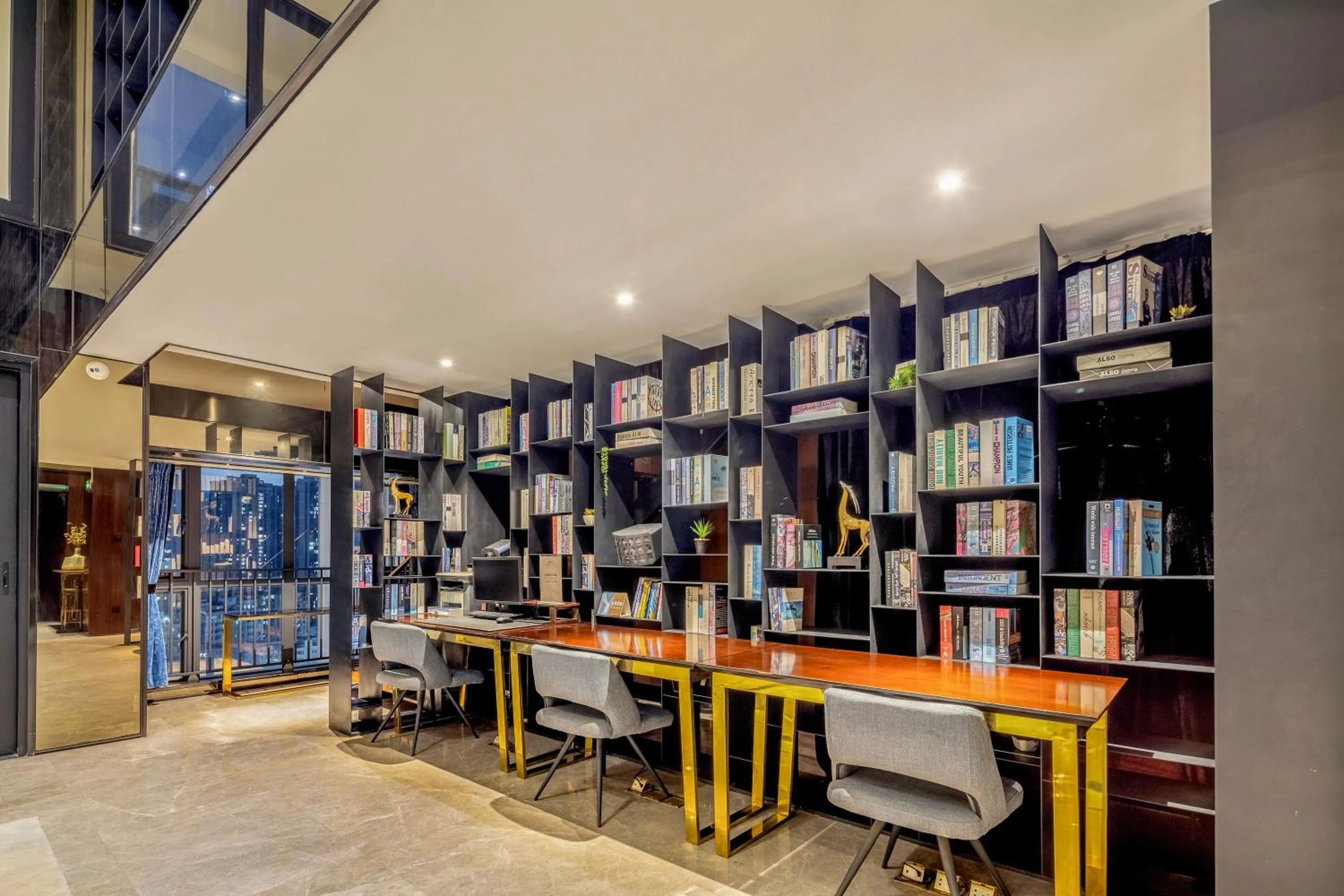 Library in Zhonghao International Hotel