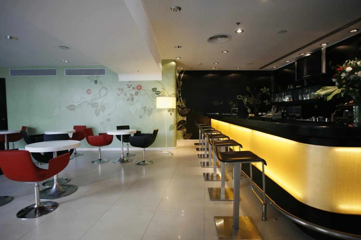 Lounge or bar in King Solomon Hotel