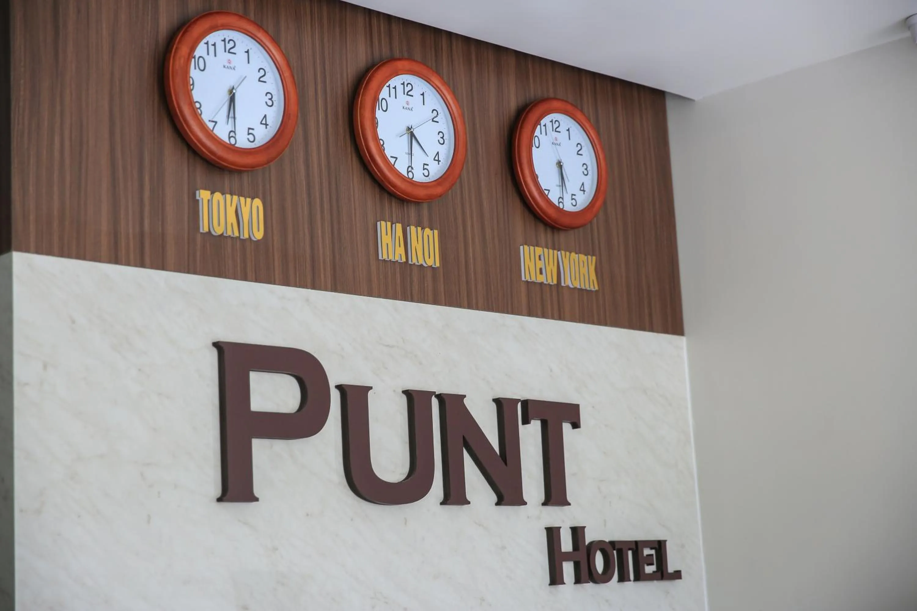 Property logo or sign in Punt Hotel