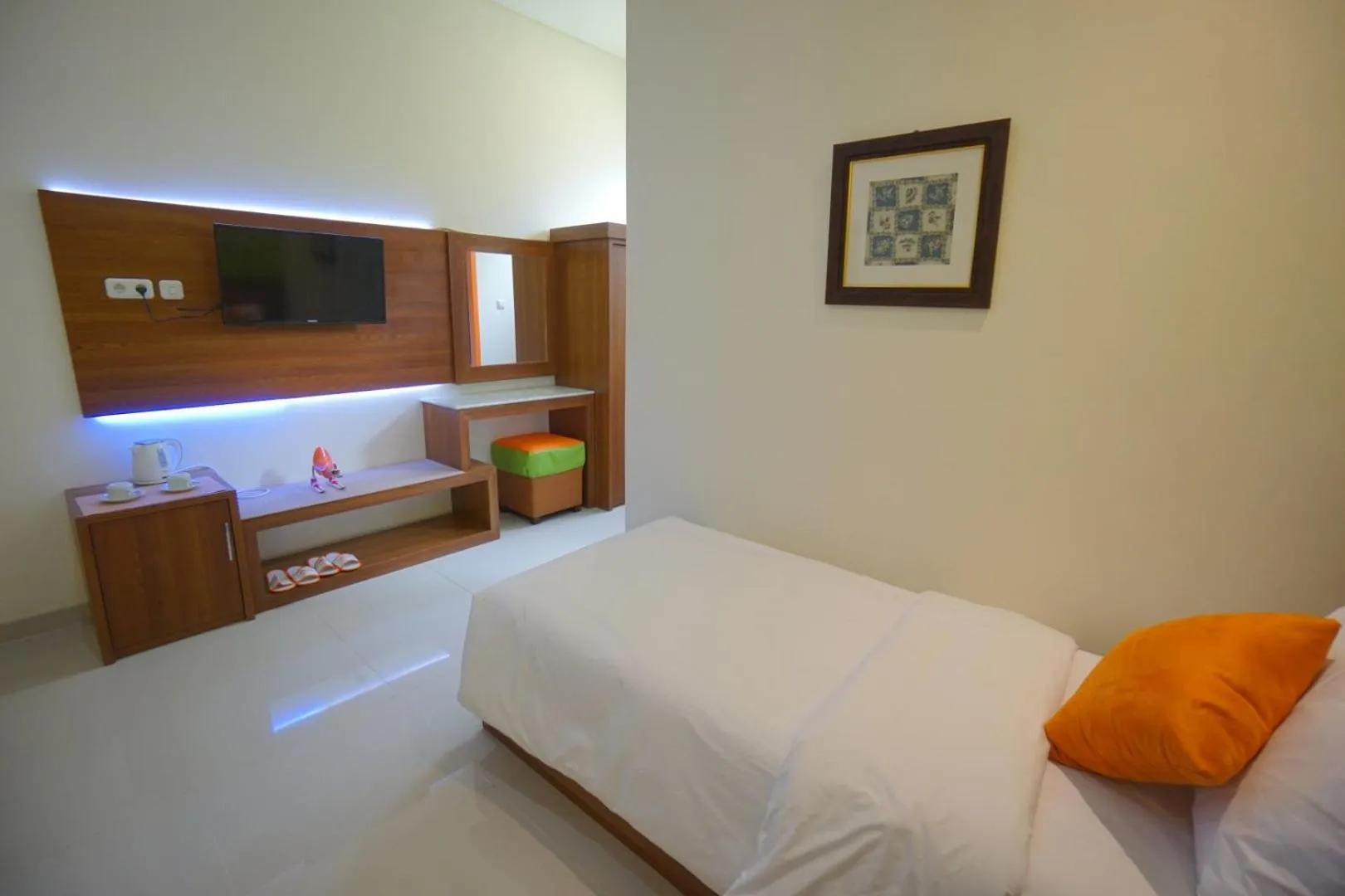 Bed in The Cabin Tanjung Hotel Wonosobo