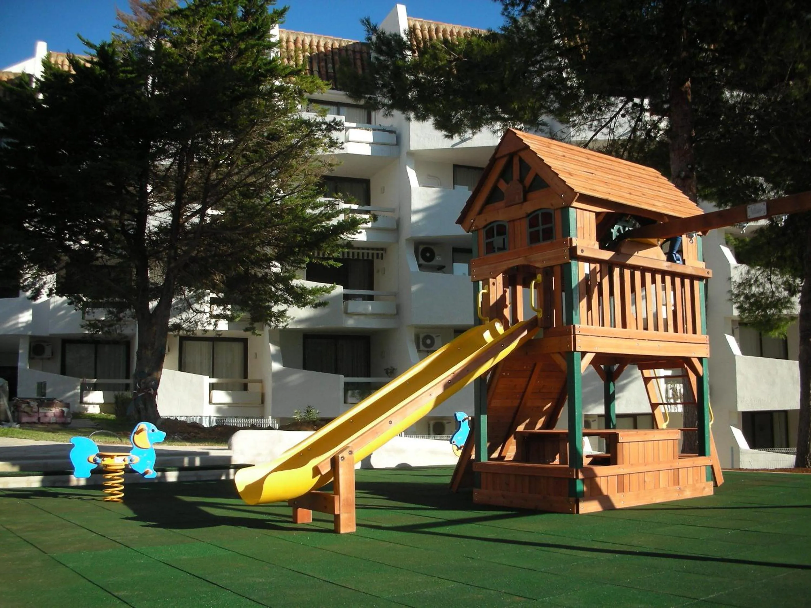 Children play ground in Apartamentos Complejo Eurhostal