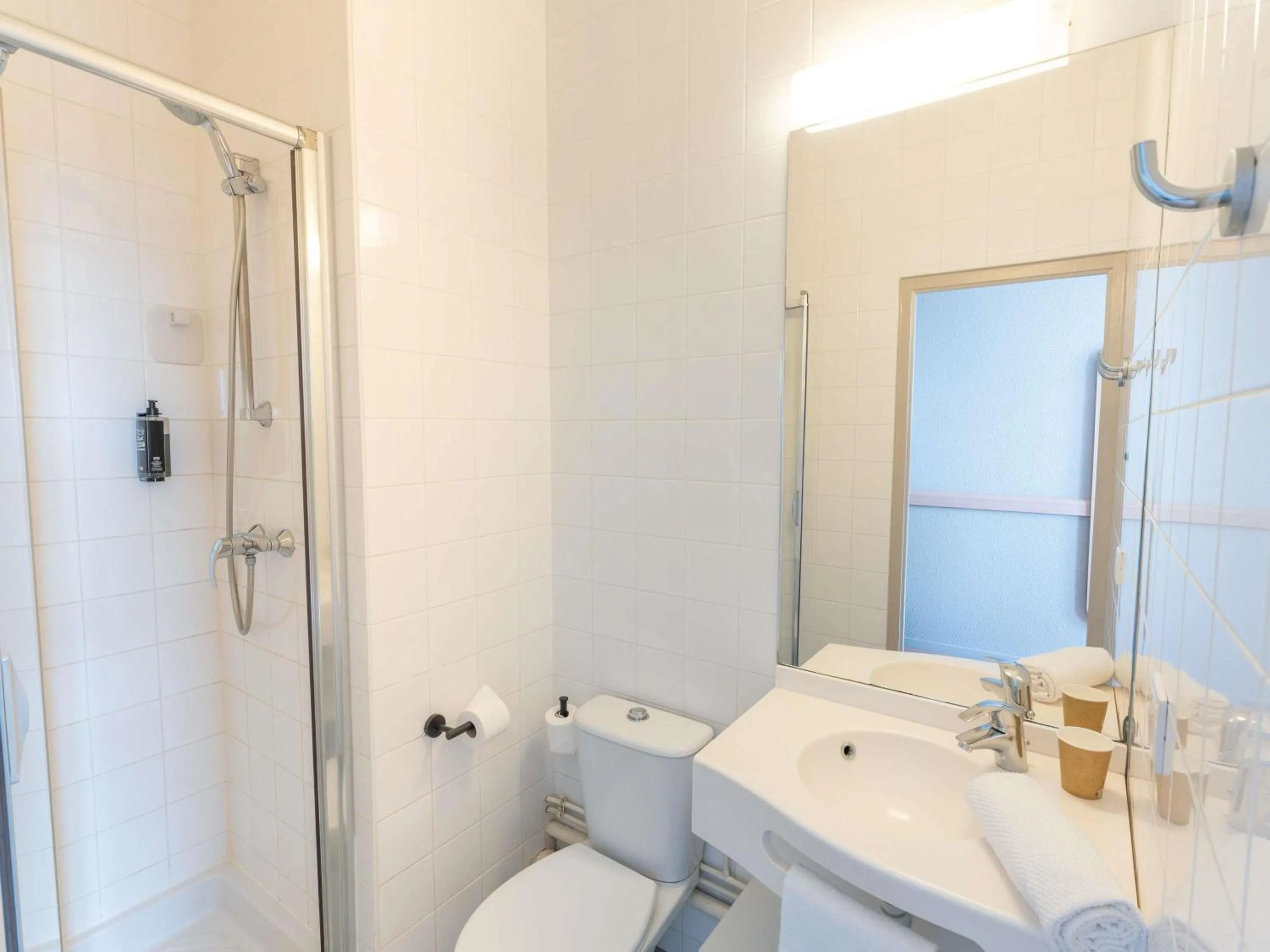 Bedroom in ibis budget Le Mans Centre