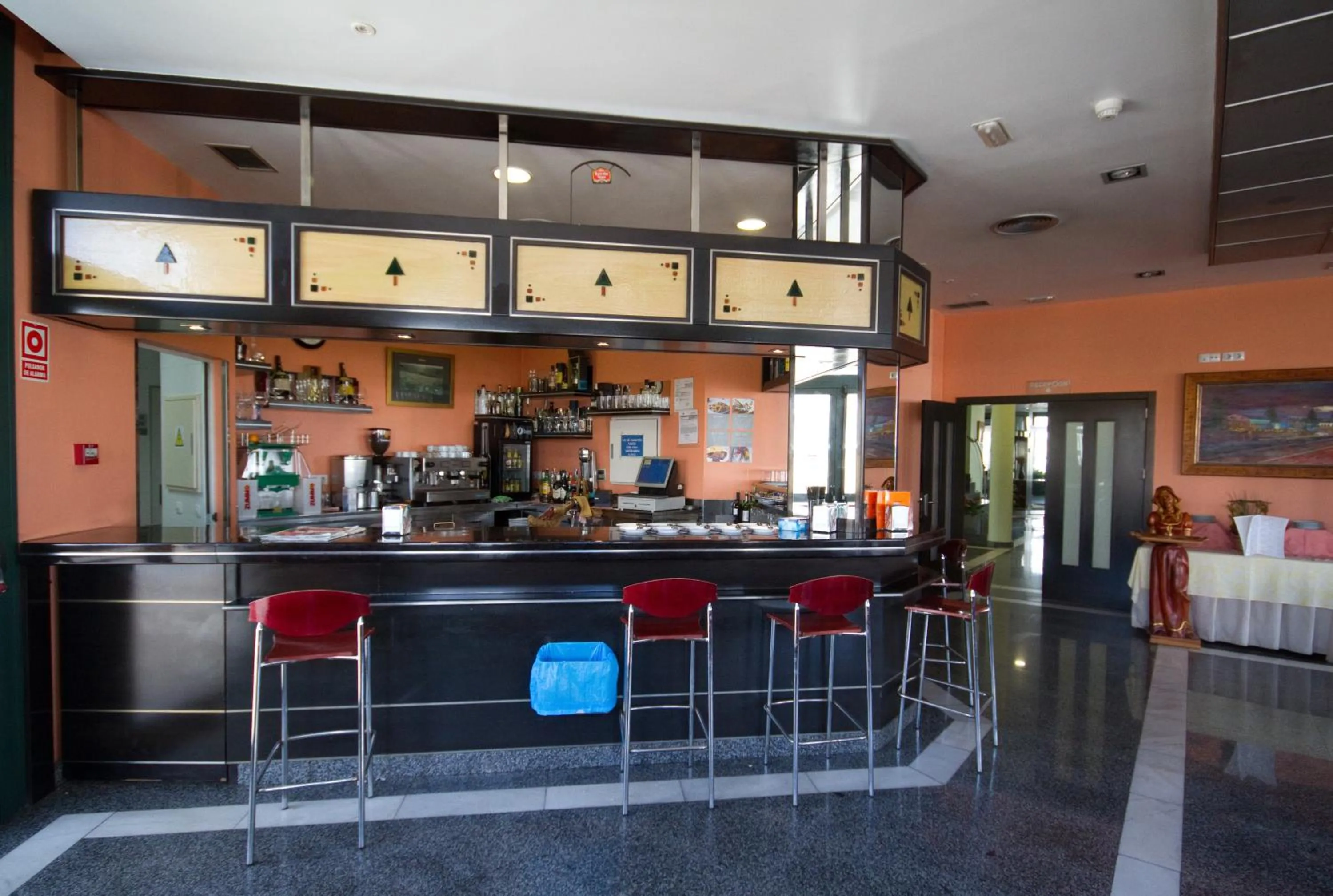 Lounge or bar in Hotel Los 5 Pinos