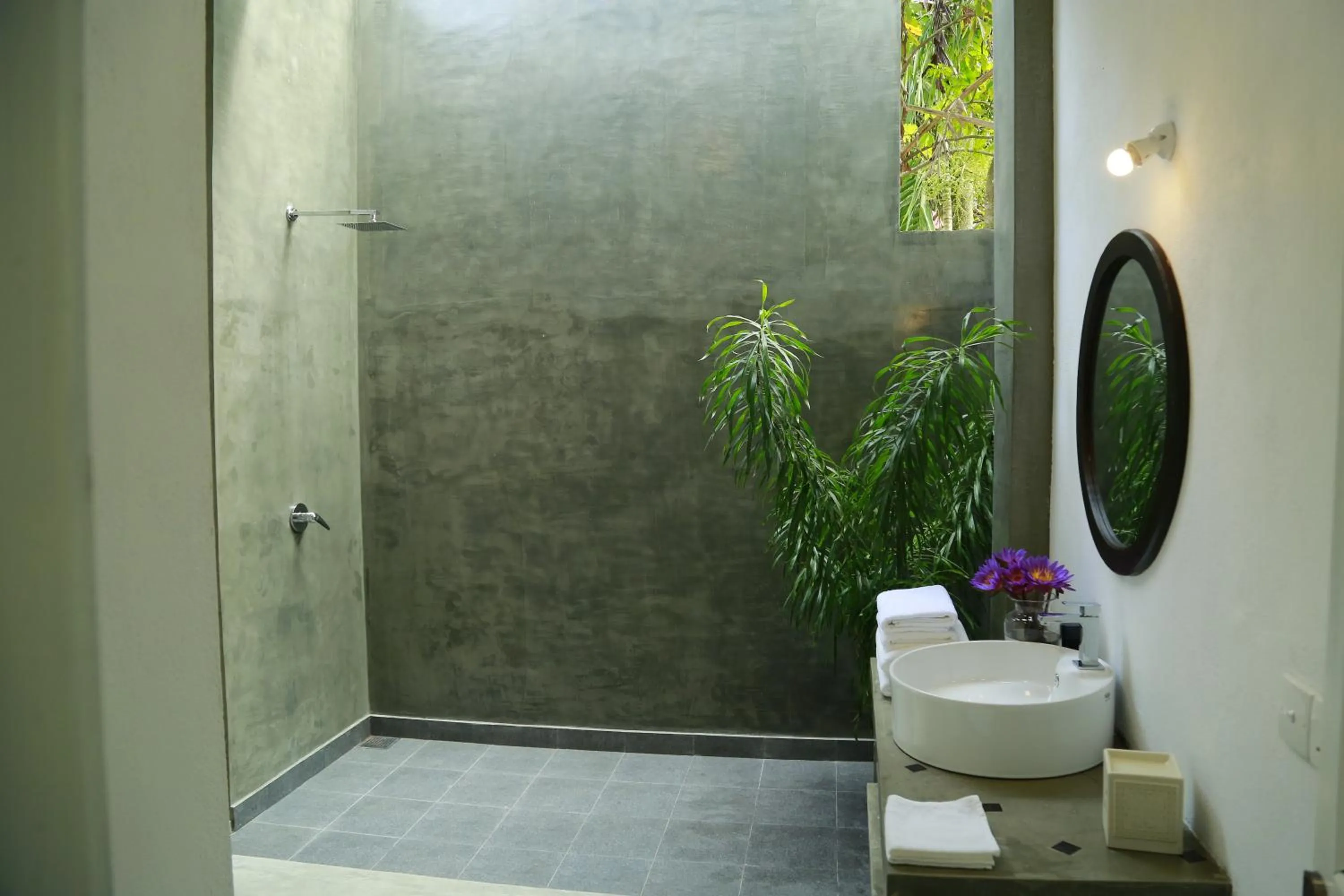 Bathroom in Ceylon Olive Galle