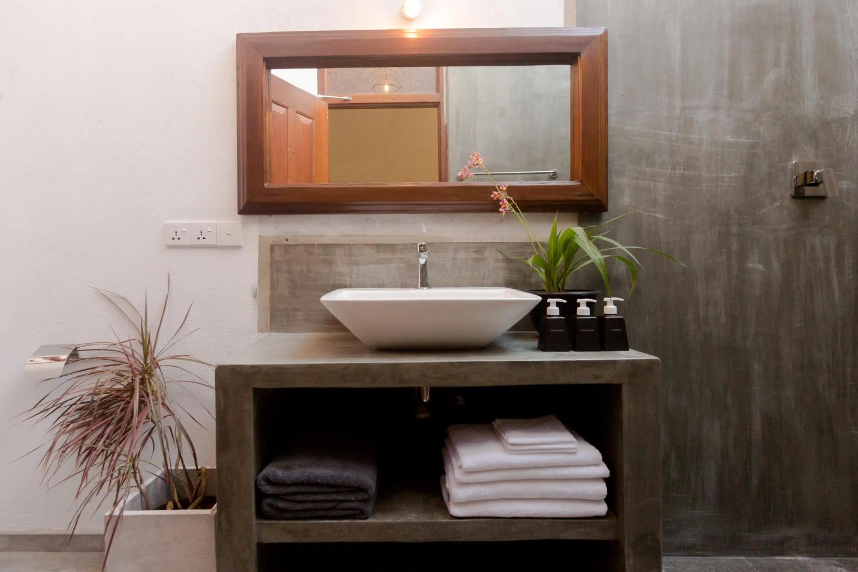 Bathroom in Ceylon Olive Galle