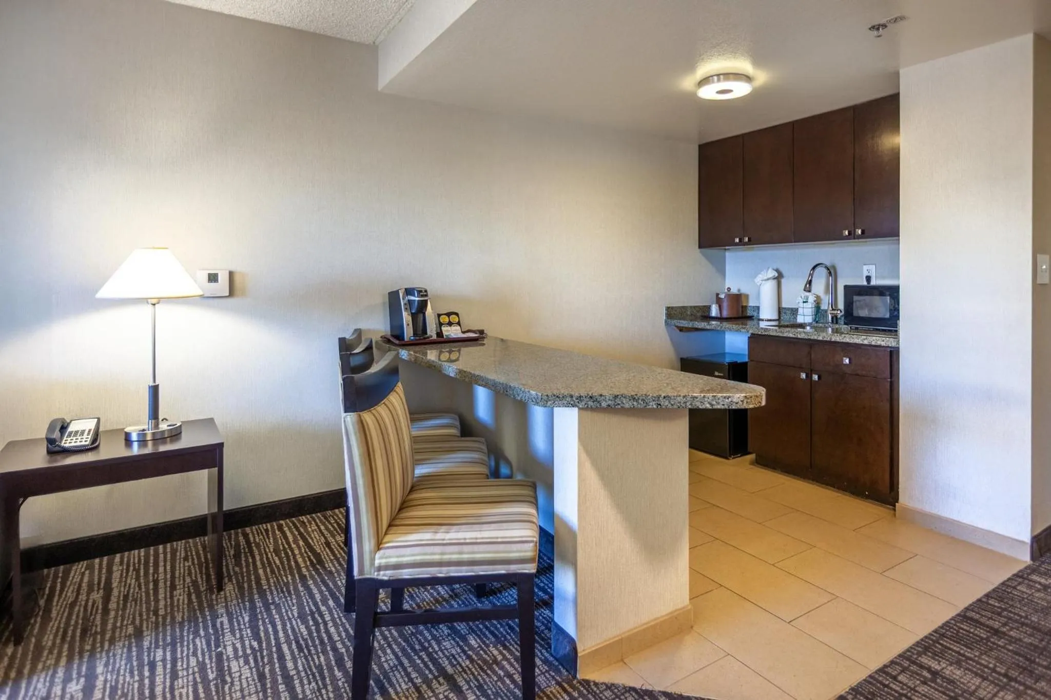 Photo of the whole room in Holiday Inn Scottsdale North- Airpark by IHG