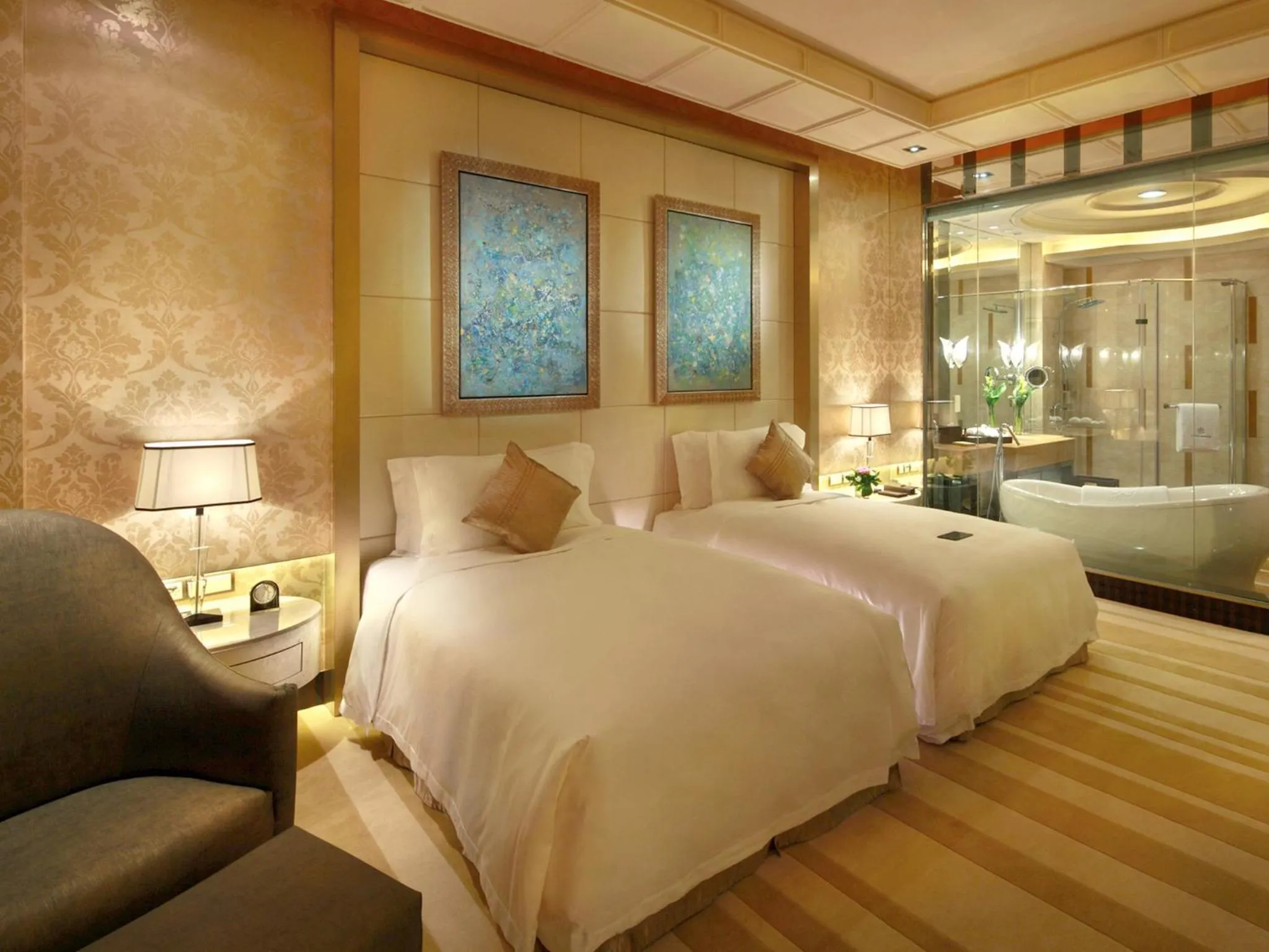 Bedroom, Bed in Chateau Star River Pudong Shanghai