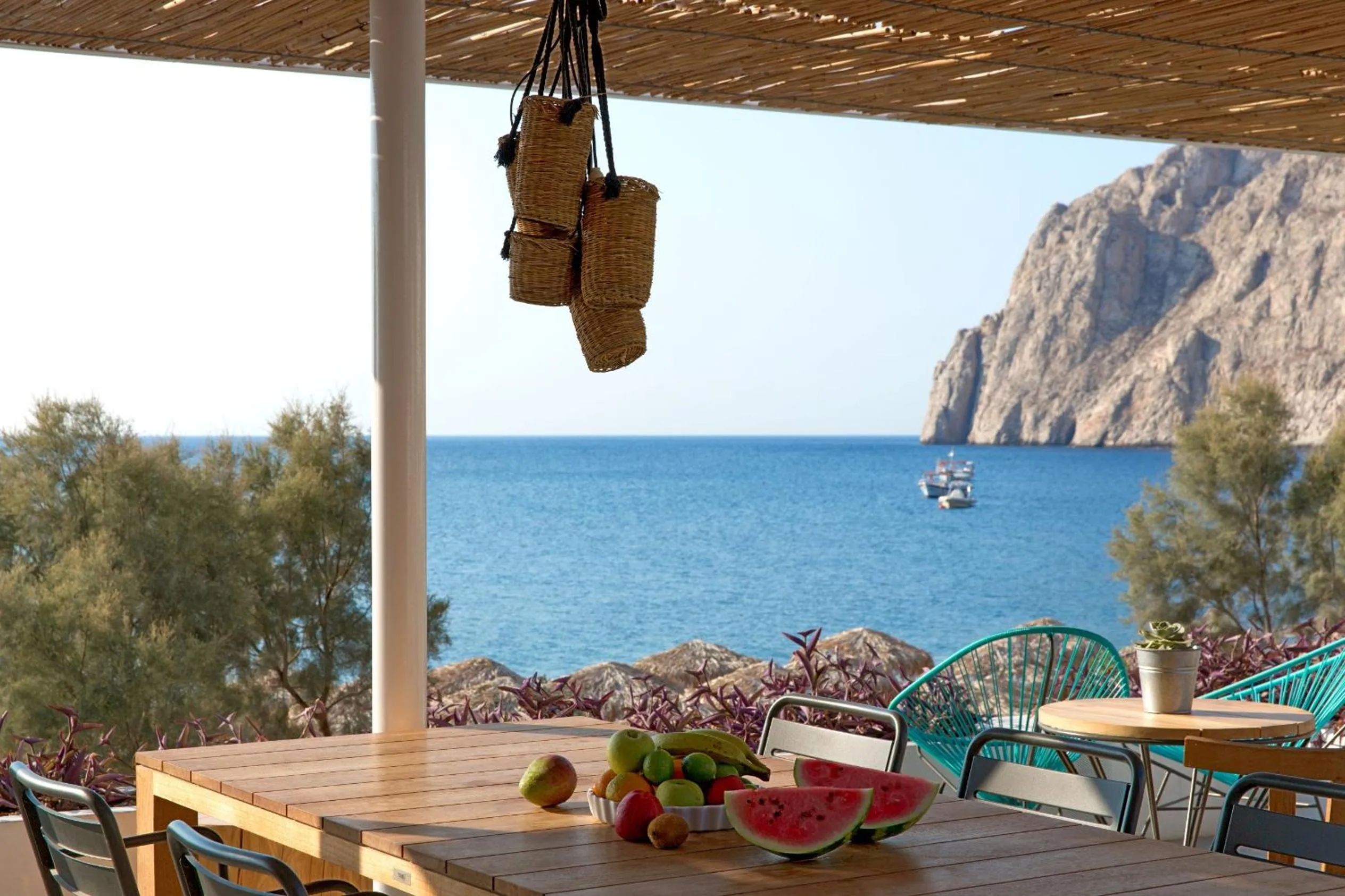 Restaurant/places to eat in Kamari Beach Hotel