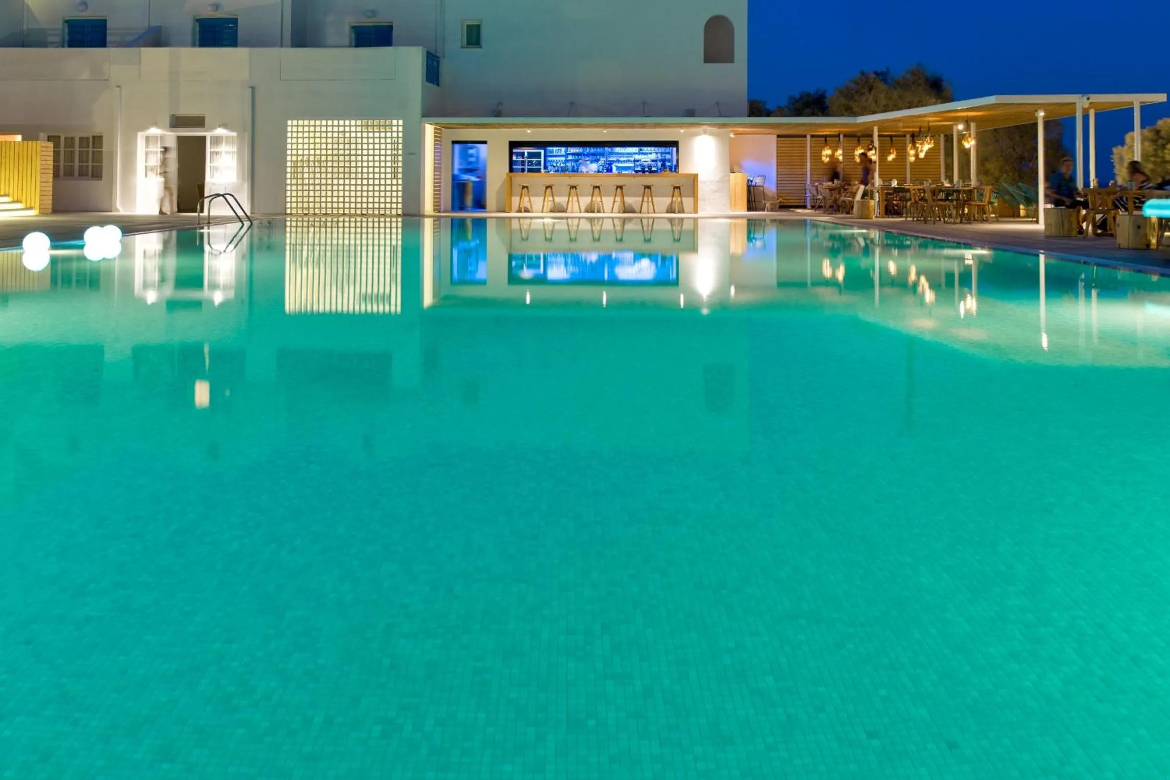 Swimming pool in Kamari Beach Hotel
