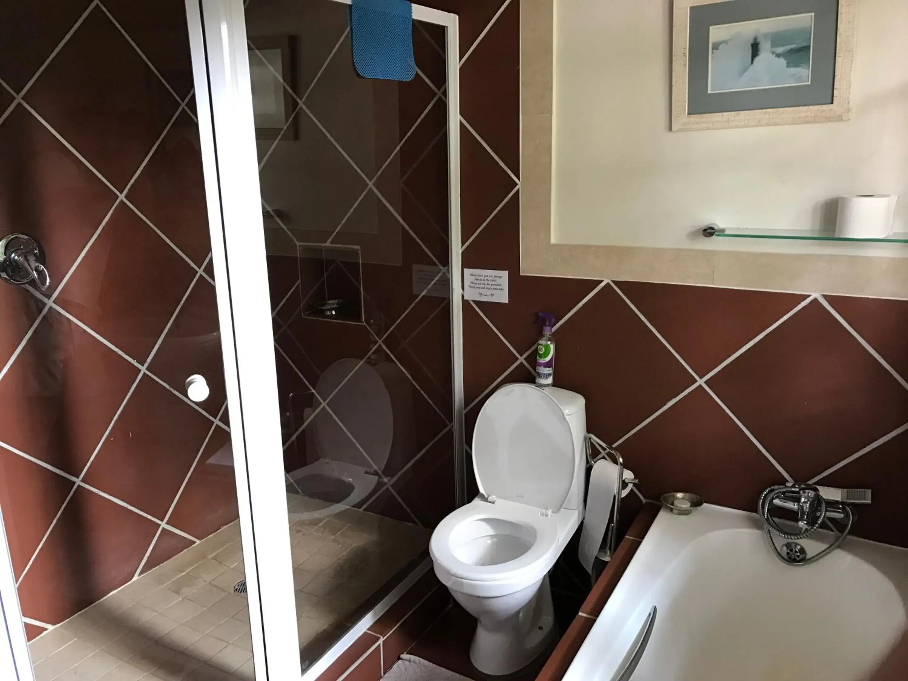 Deluxe Room - single occupancy in Waterfall Cottages Deluxe Room - single occupancy in Waterfall Cottages