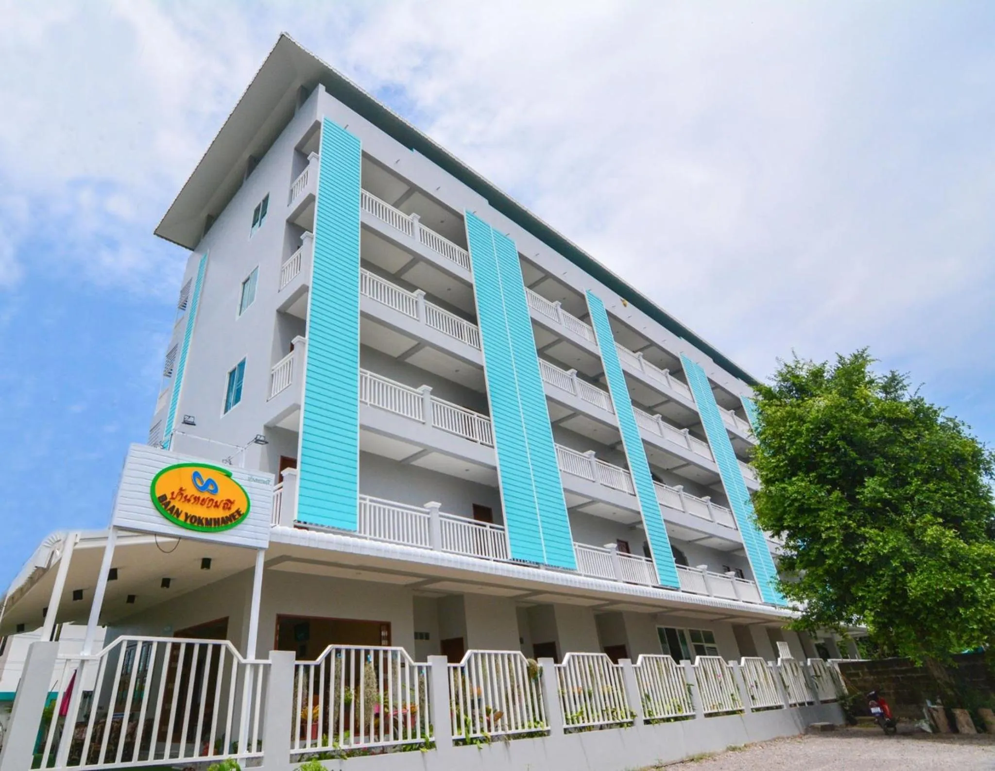 Property building in Baan Yokmhanee