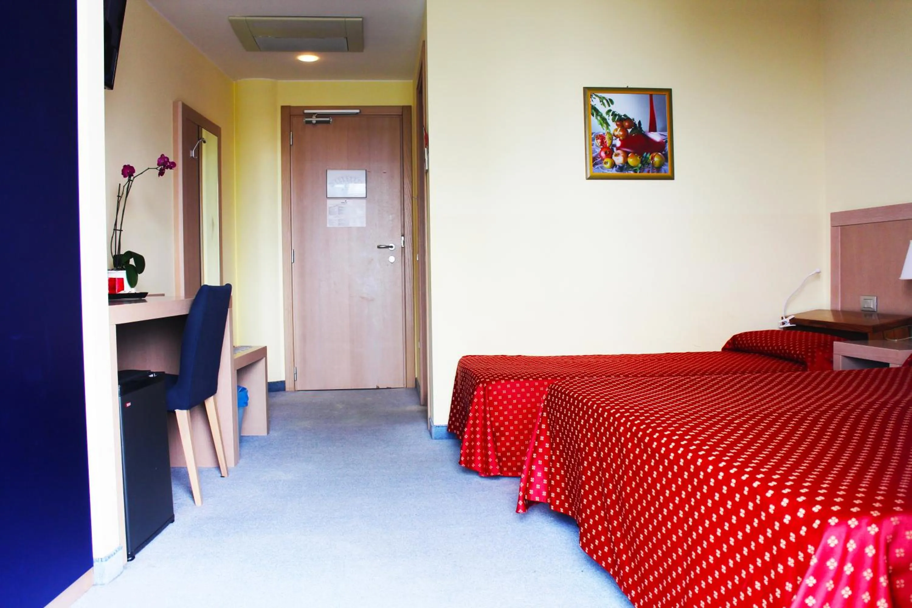 Photo of the whole room, Bed in Hotel Cristallo