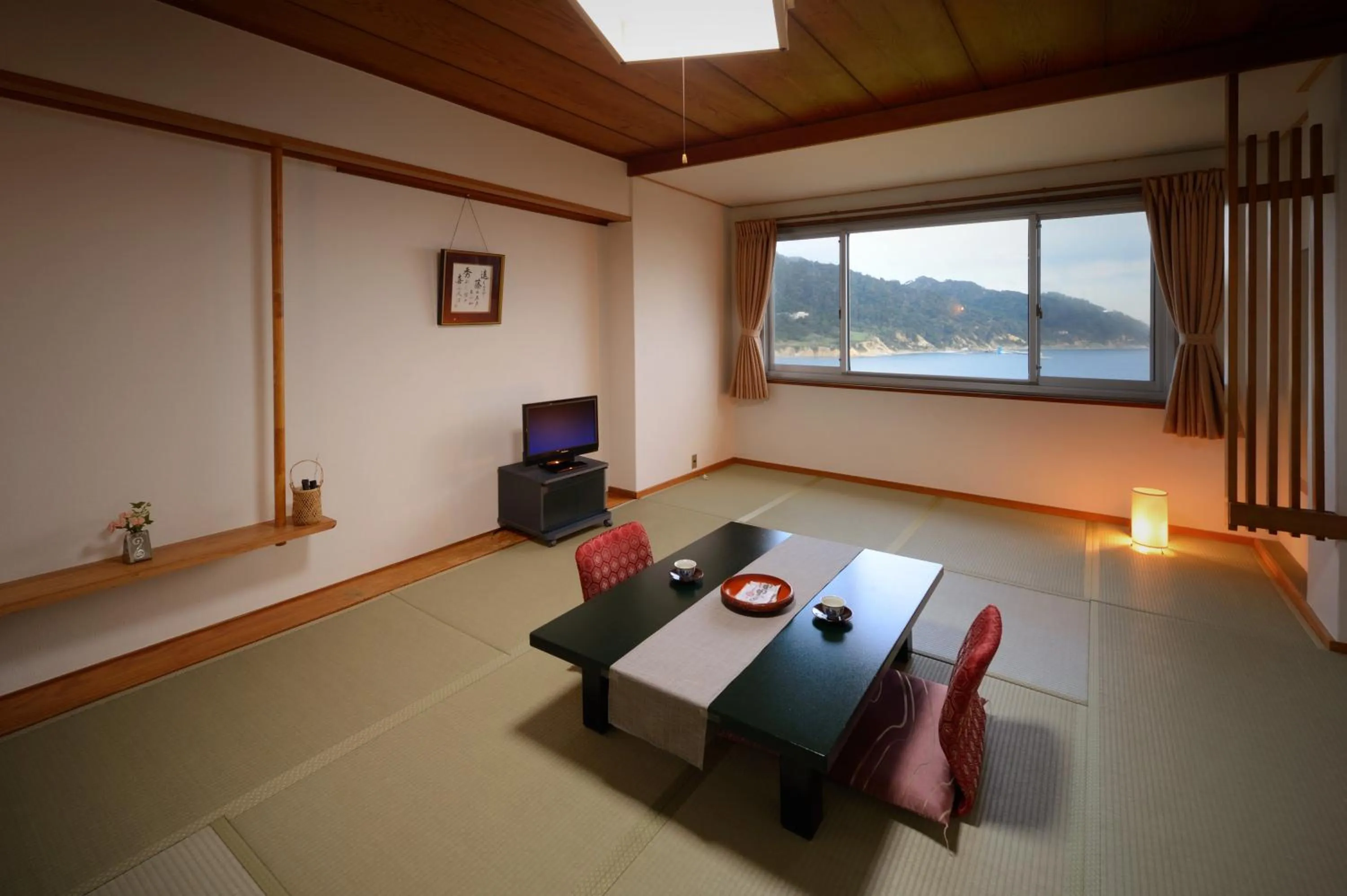 Photo of the whole room in Simamegurinoyado Sakai