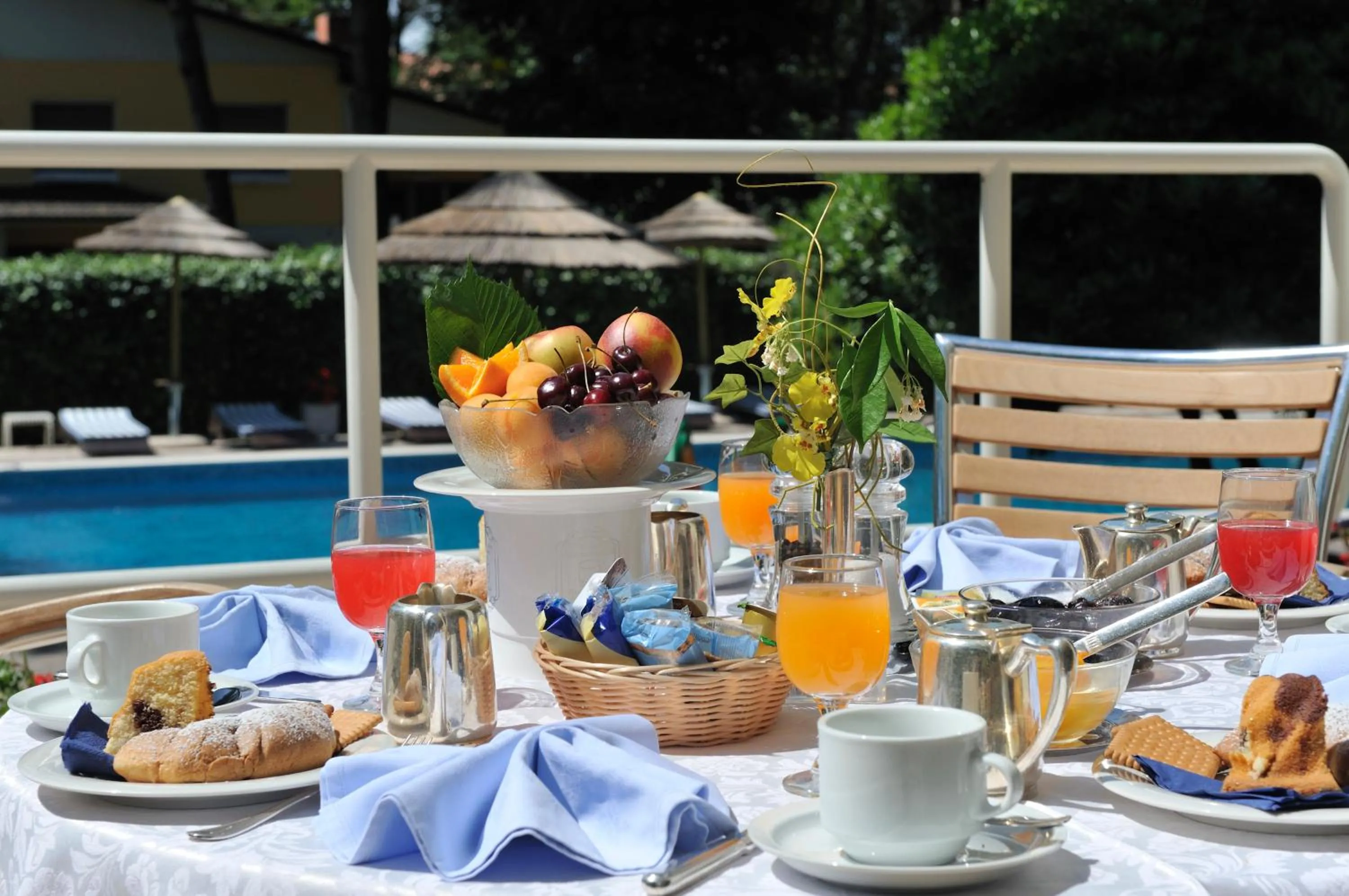 Buffet breakfast in Hotel Arizona