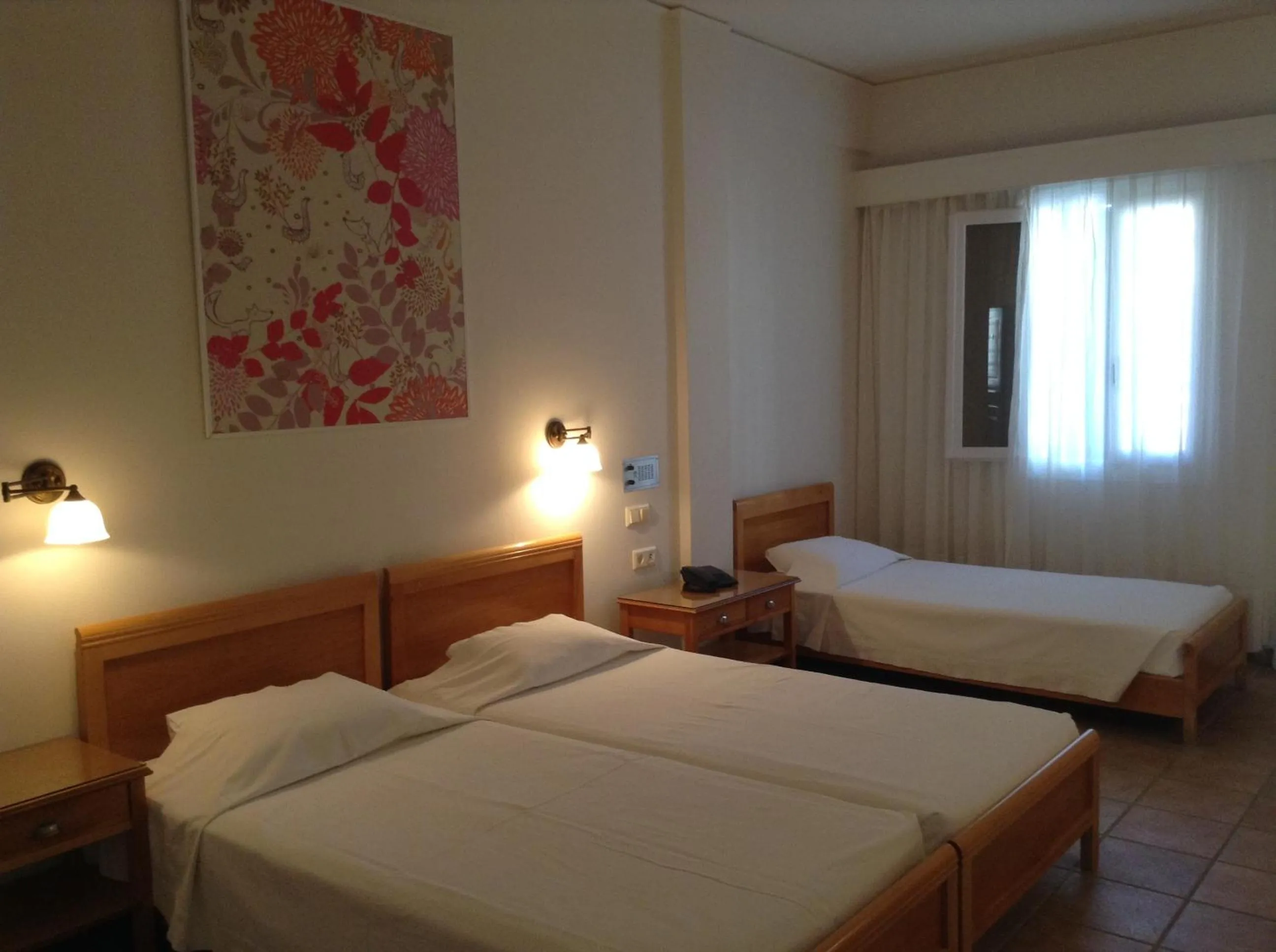 Bed in Rose Bay Hotel