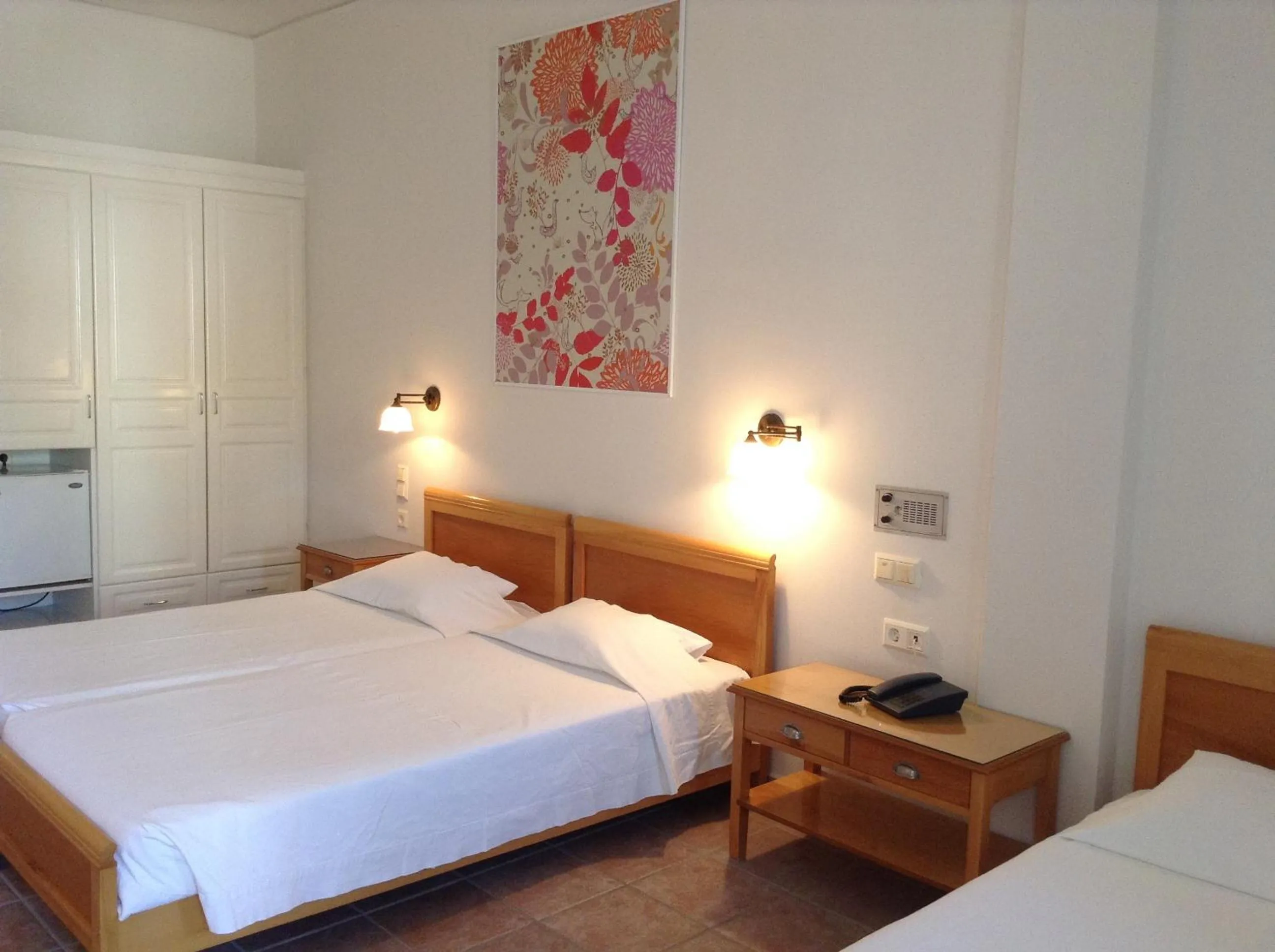 Bed in Rose Bay Hotel