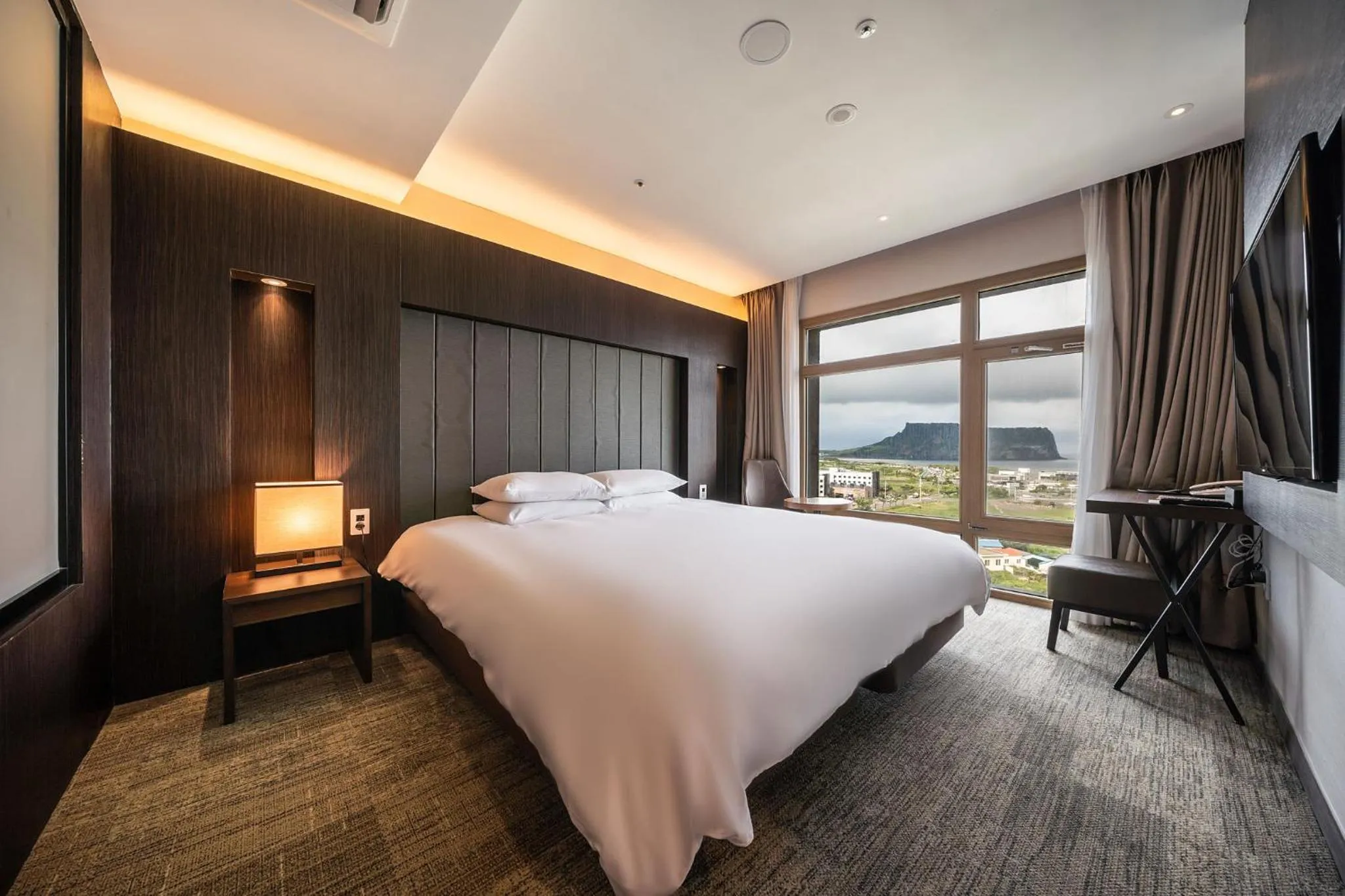 Golden Tulip Jeju Seongsan Hotel