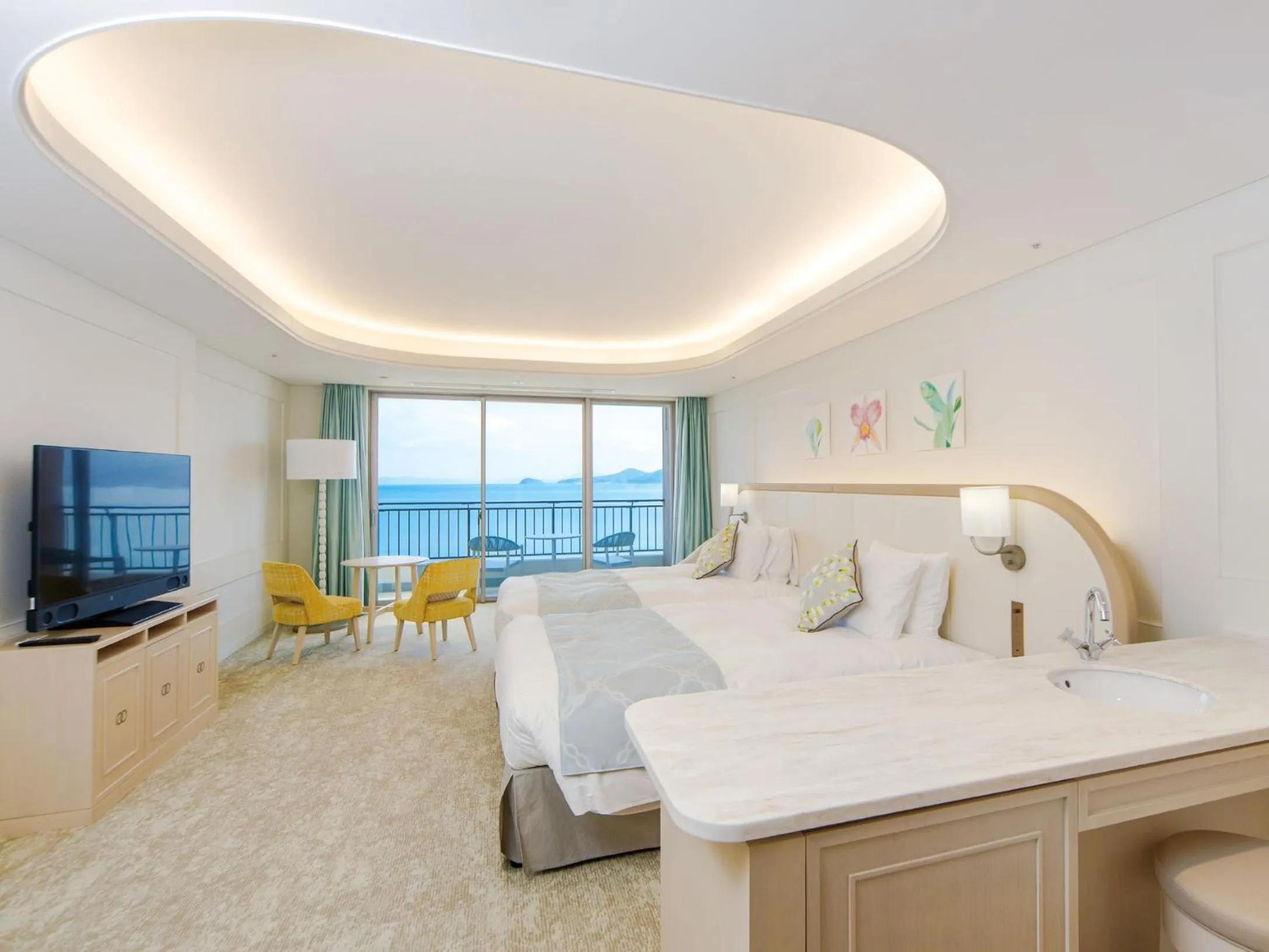 Bed in Karatsu Seaside Hotel