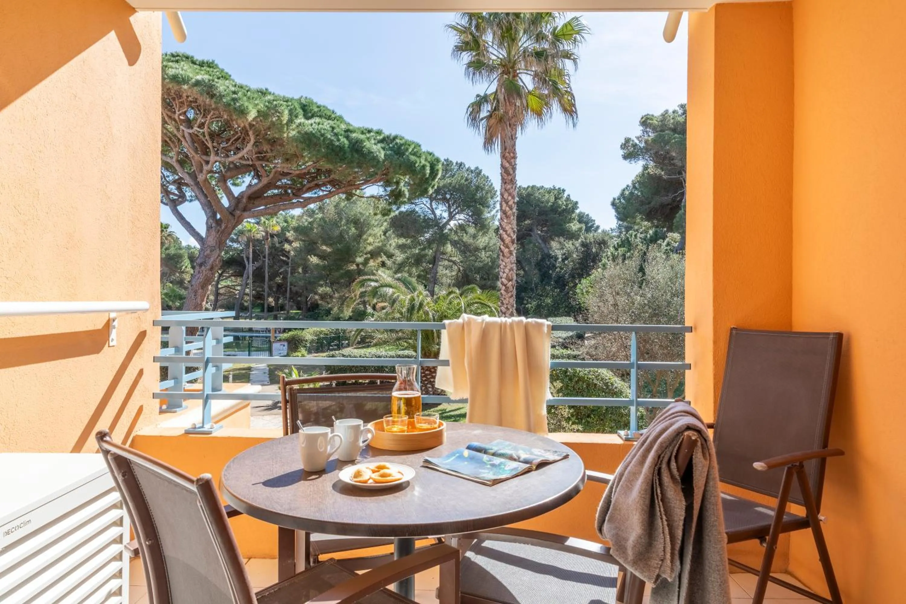 Patio in Résidence Pierre & Vacances La Pinède