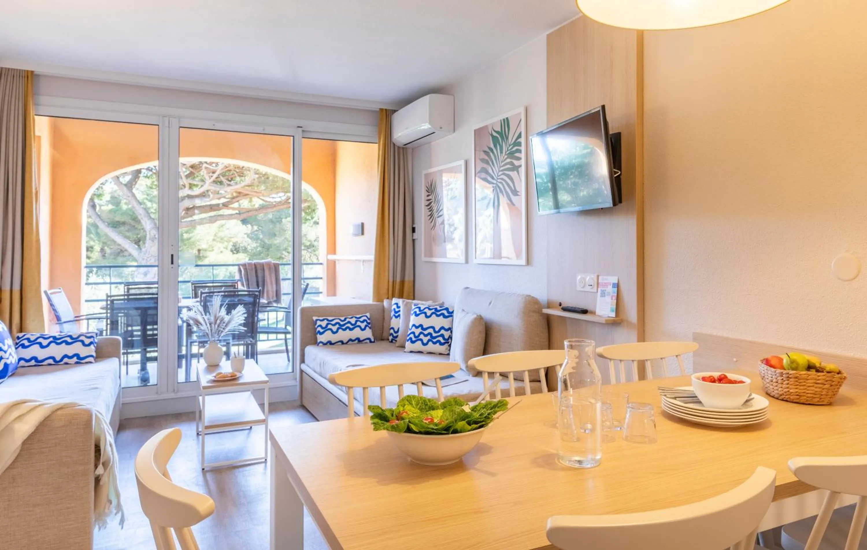 TV and multimedia in Résidence Pierre & Vacances La Pinède