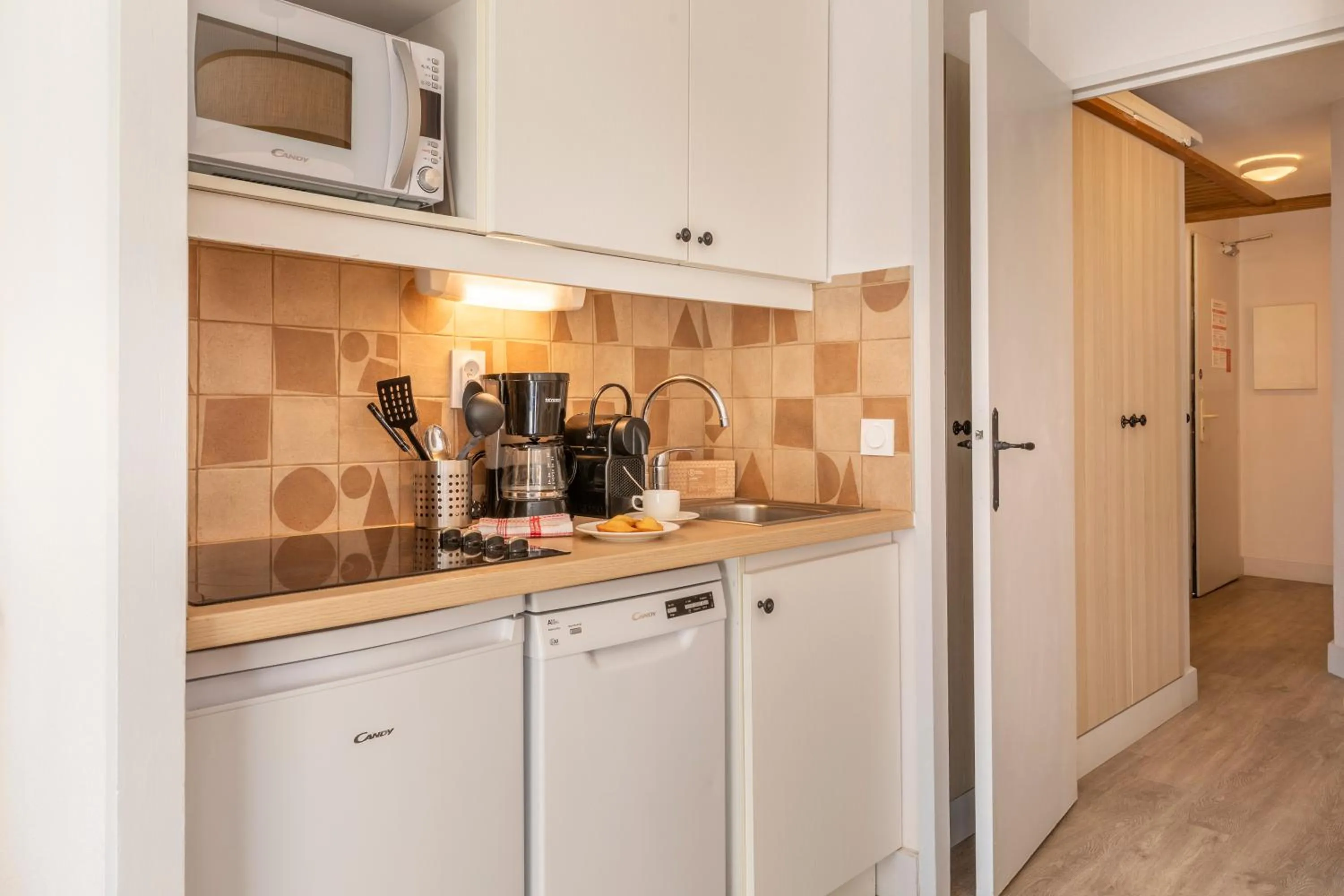 Coffee/tea facilities in Résidence Pierre & Vacances La Pinède