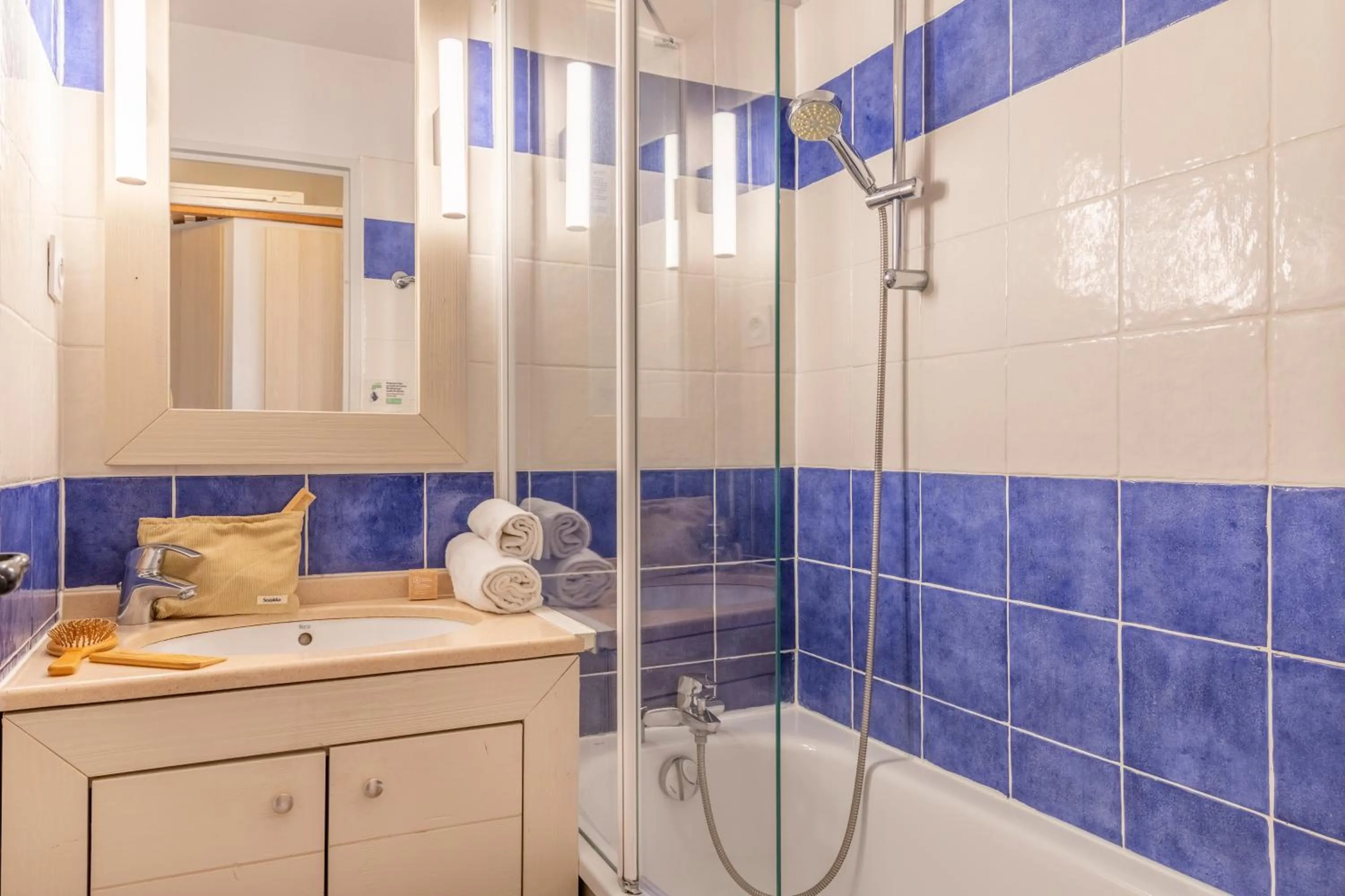 Shower in Résidence Pierre & Vacances La Pinède