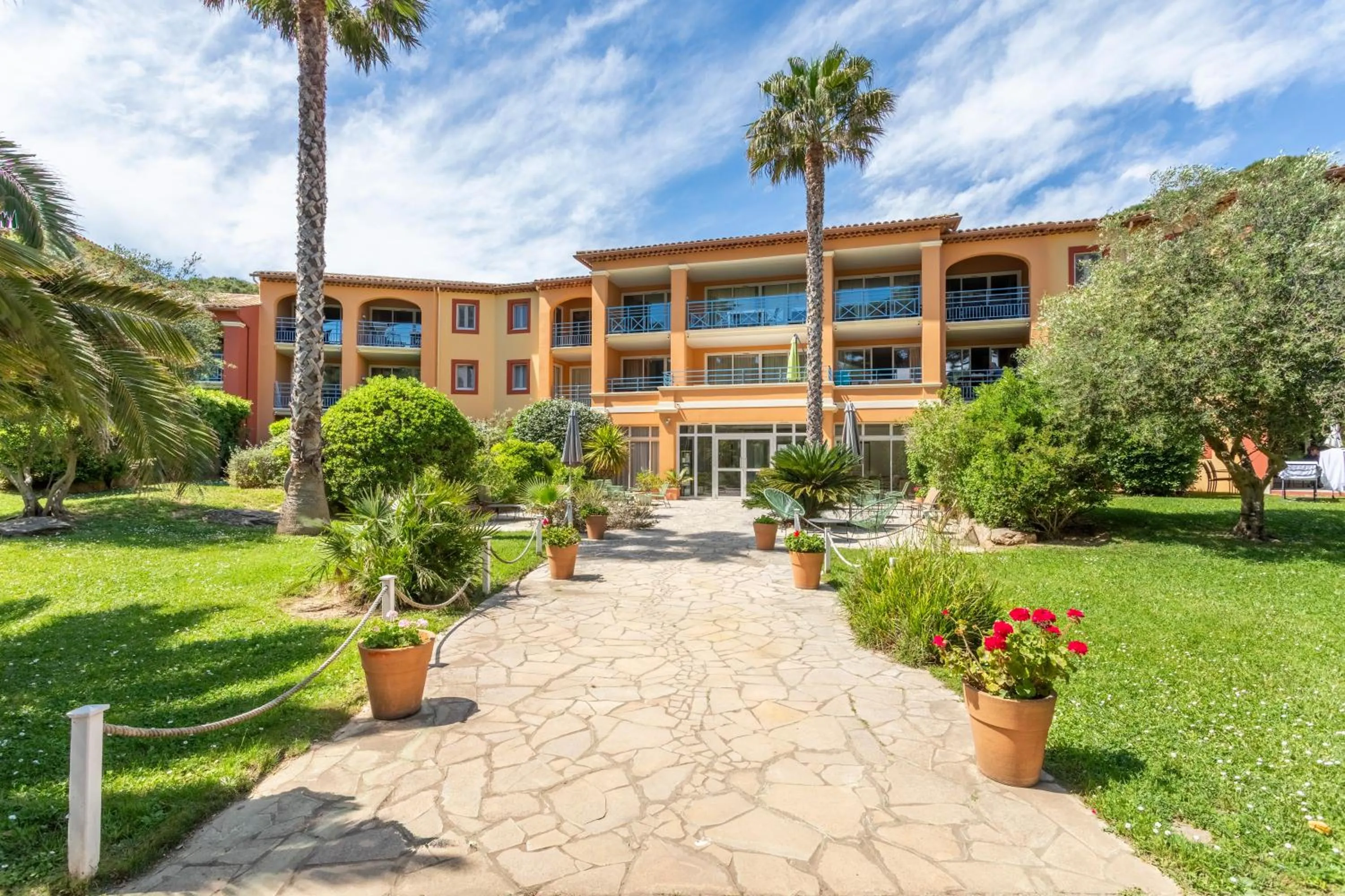 Property building in Résidence Pierre & Vacances La Pinède