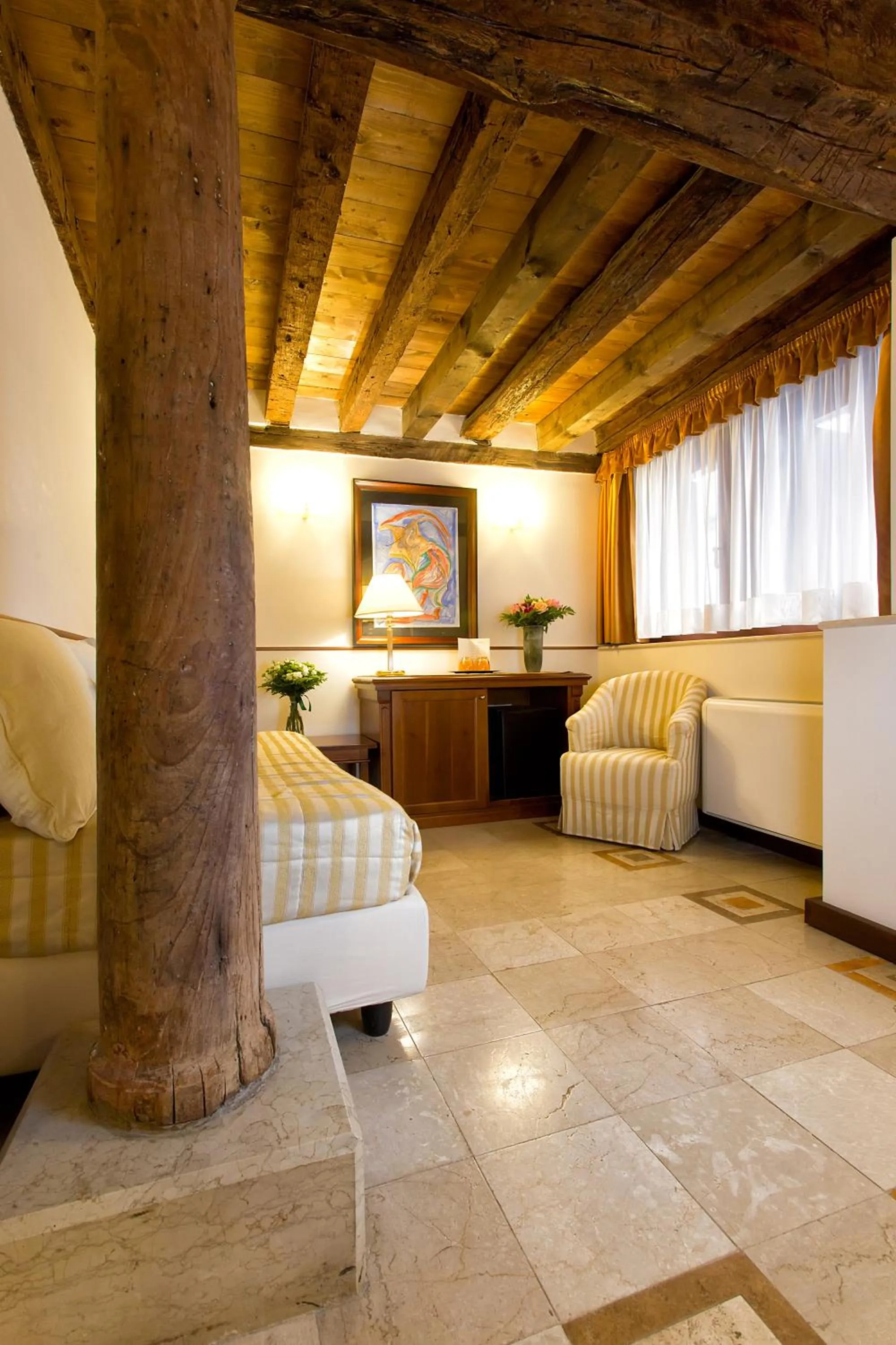 Photo of the whole room in Ca' San Giorgio B&B