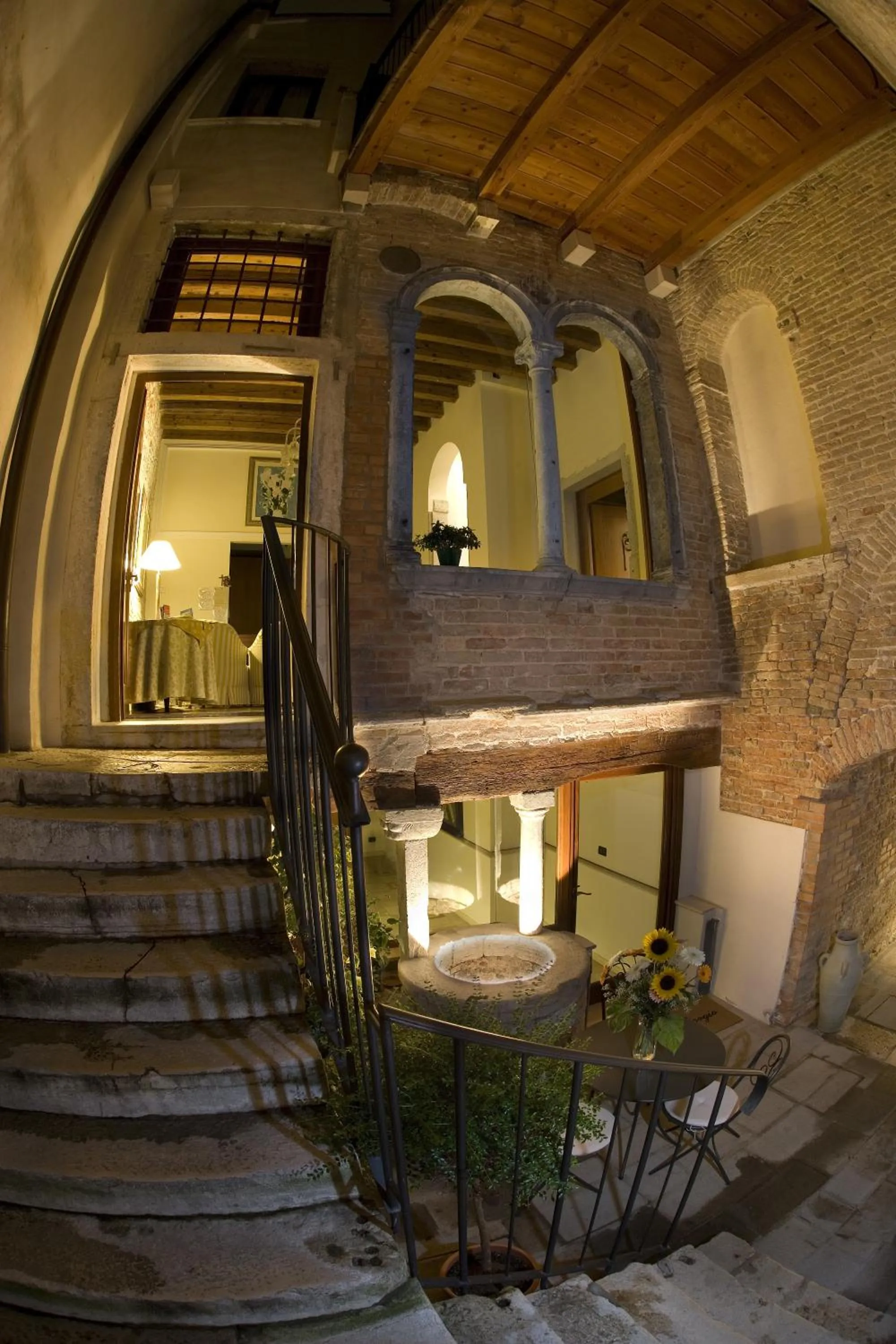 Decorative detail in Ca' San Giorgio B&B