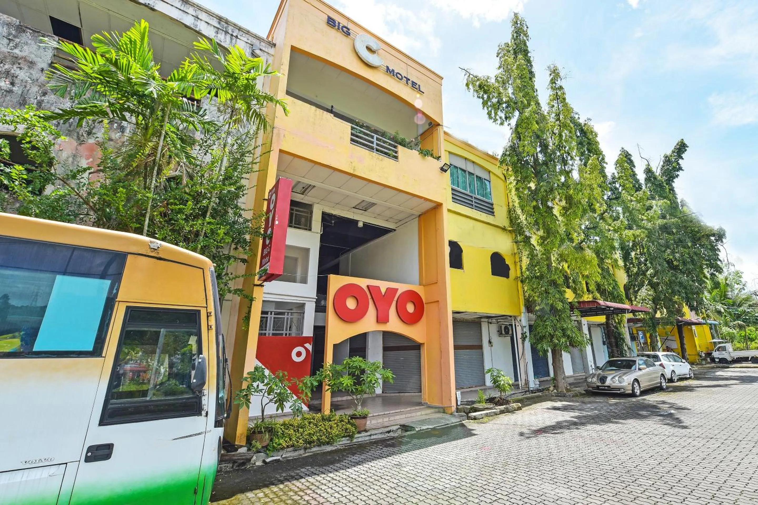 Facade/entrance in Hotel O Big C Motel