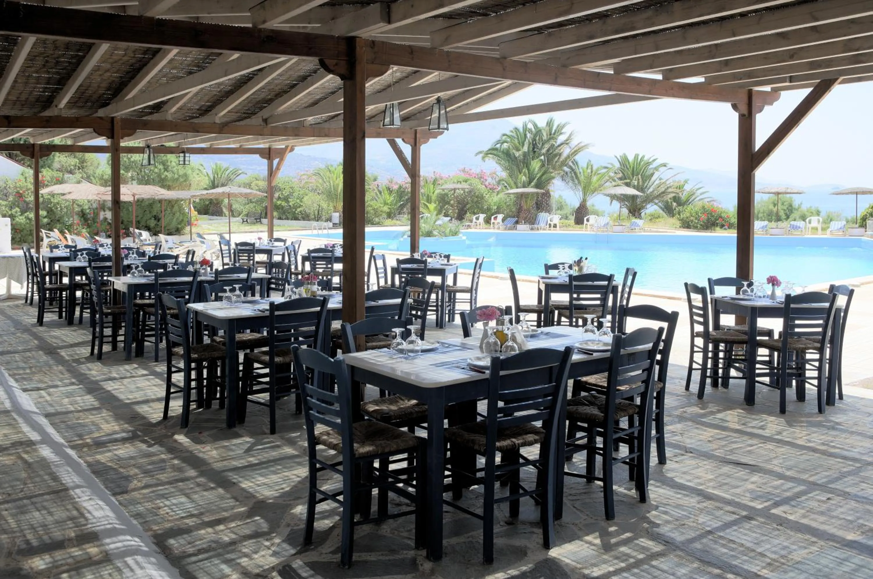 Restaurant/places to eat in Andros Holiday Hotel