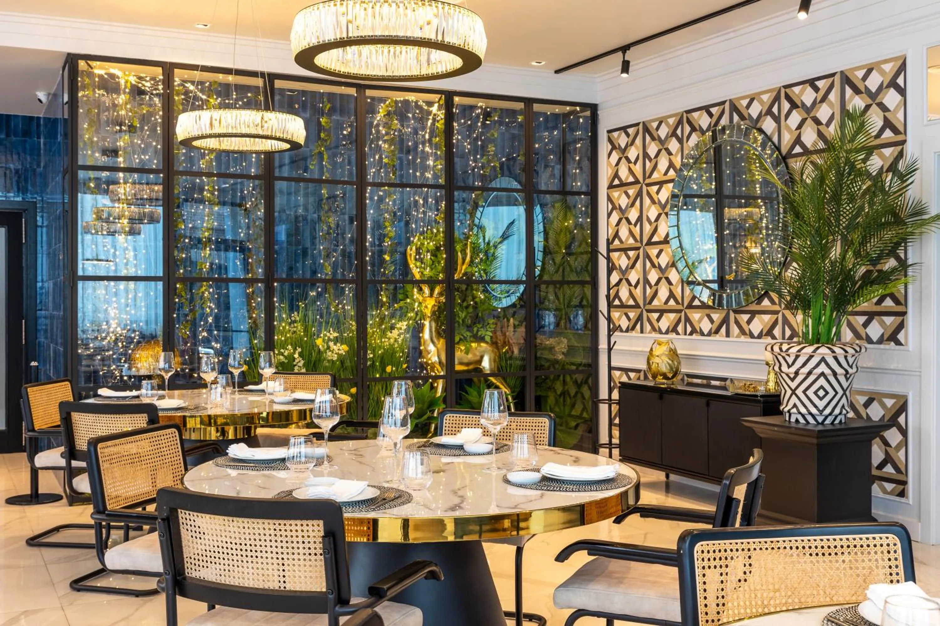 Restaurant/places to eat in Hotel Cristal Porto