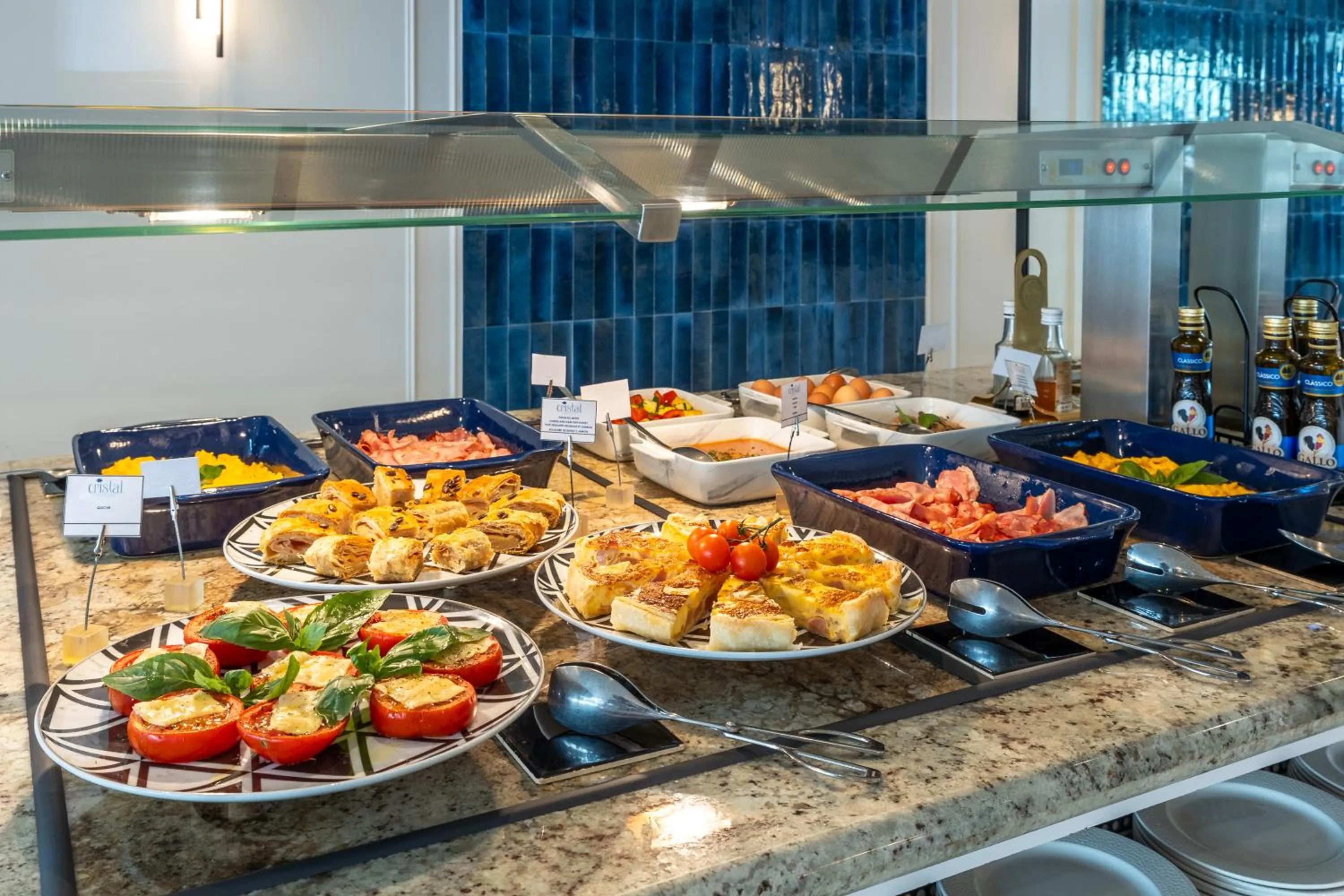 Restaurant/places to eat in Hotel Cristal Porto