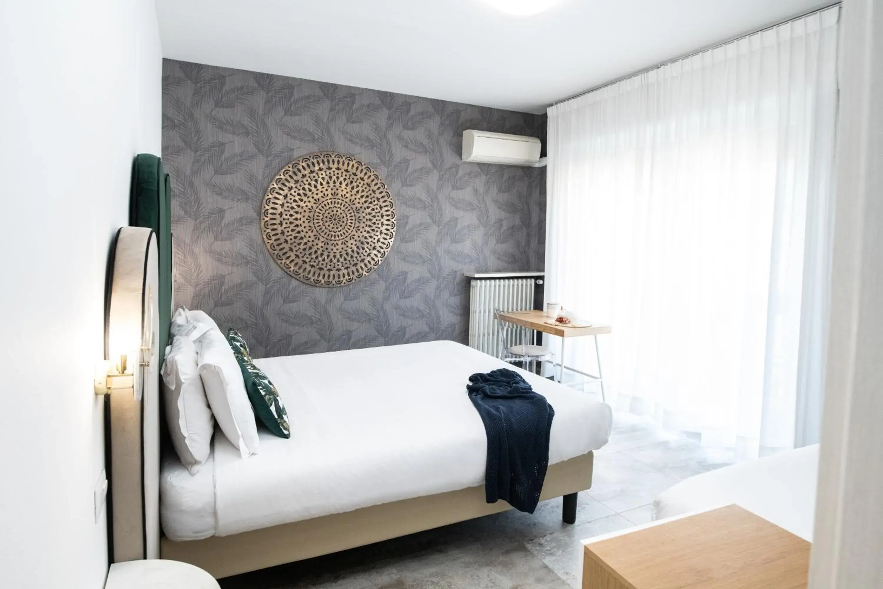 Triple Room with Balcony in Hotel Brennero Triple Room with Balcony in Hotel Brennero