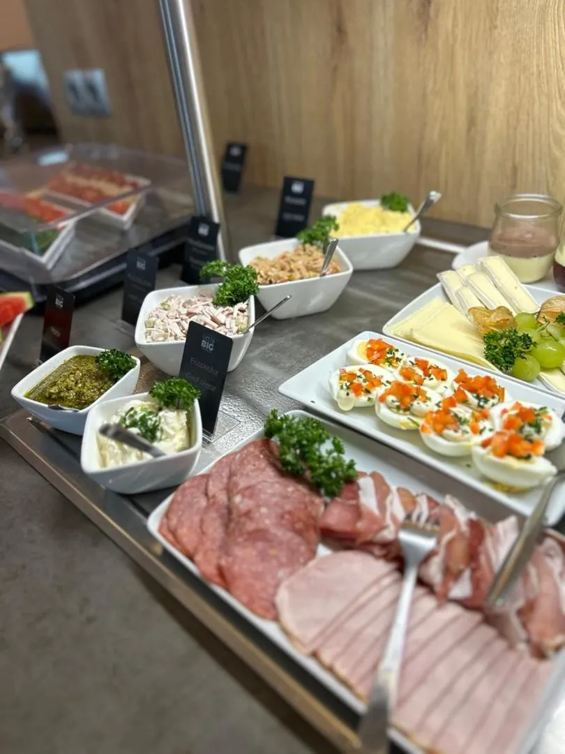 Buffet breakfast in Das Copnic Berlin