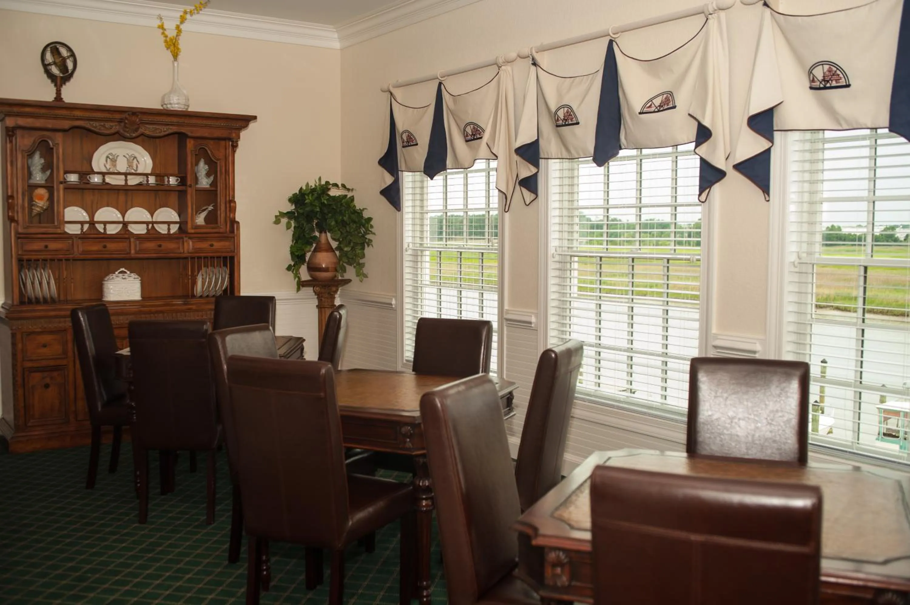 Dining area in Smithfield Station